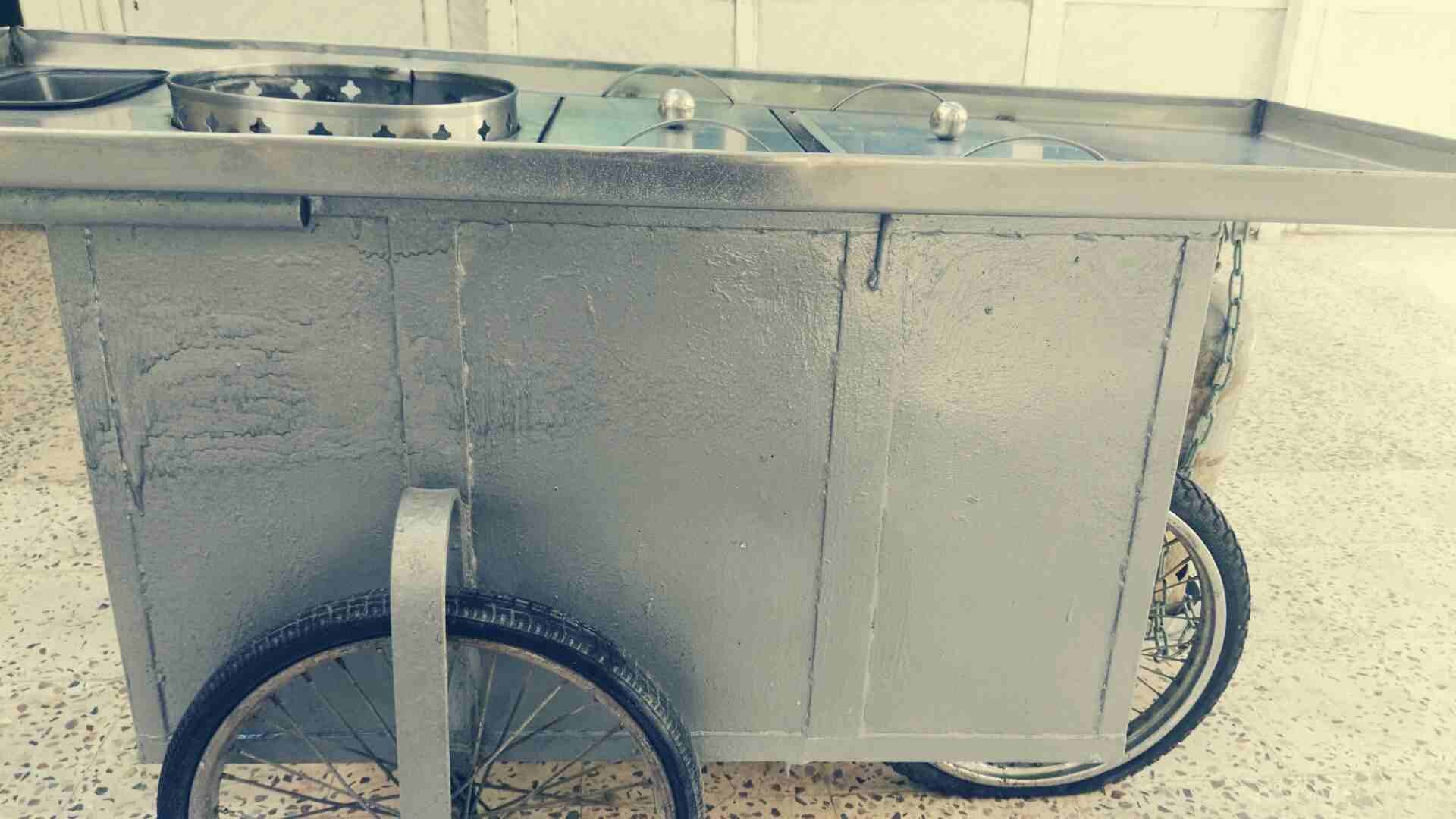 عرباية امفصلة على 2 مقلى و طنجرة ذرة
لا تنسَ أنك شاهدت هذا الإعلان في عنكبوت
العرباية بتتكون من ث...