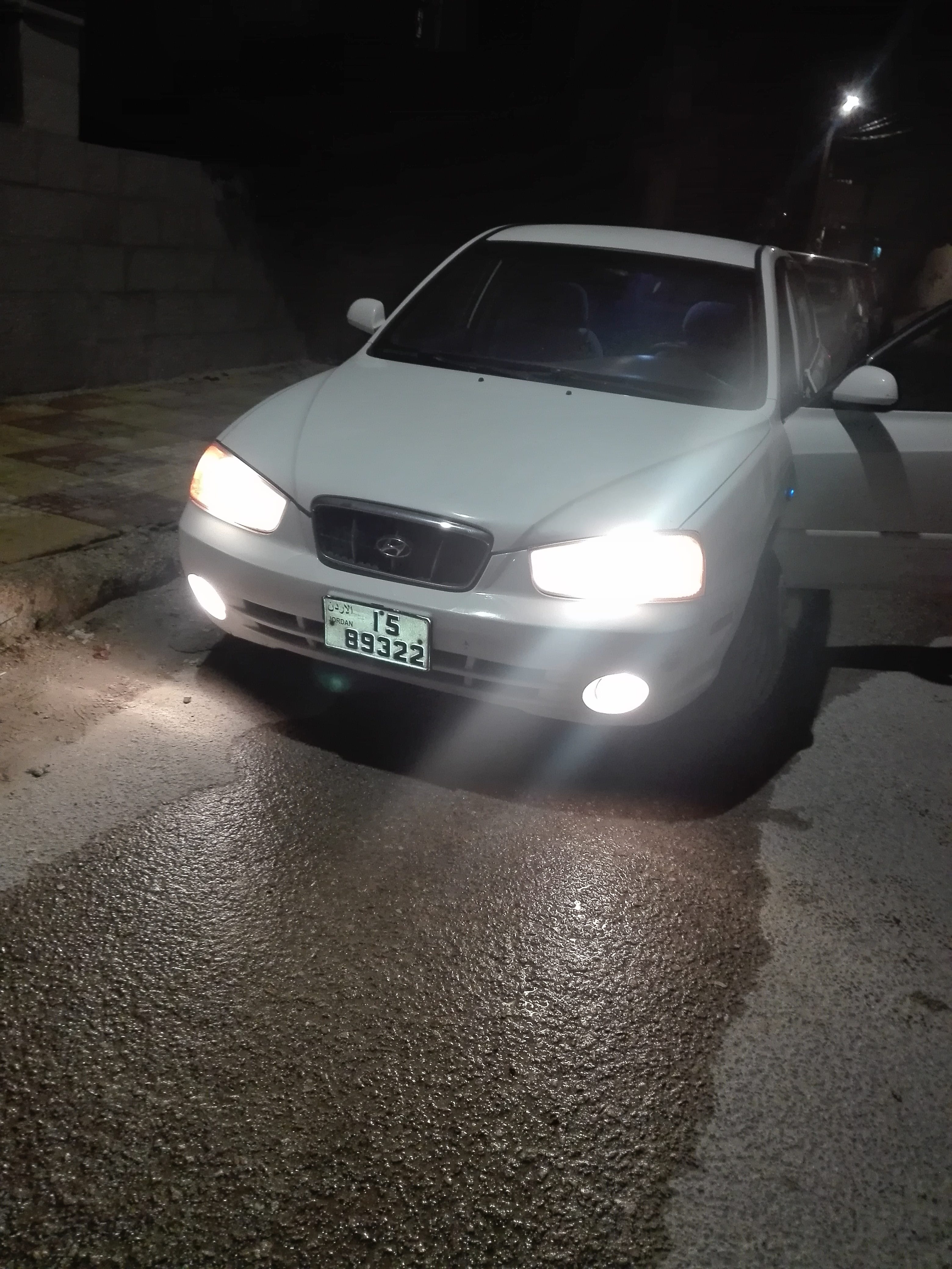 هيونداي افانتي xD 2000
لا تنسَ أنك شاهدت هذا الإعلان في عنكبوت
اكس دي
ديلوكس
فحص خلفي جيد...