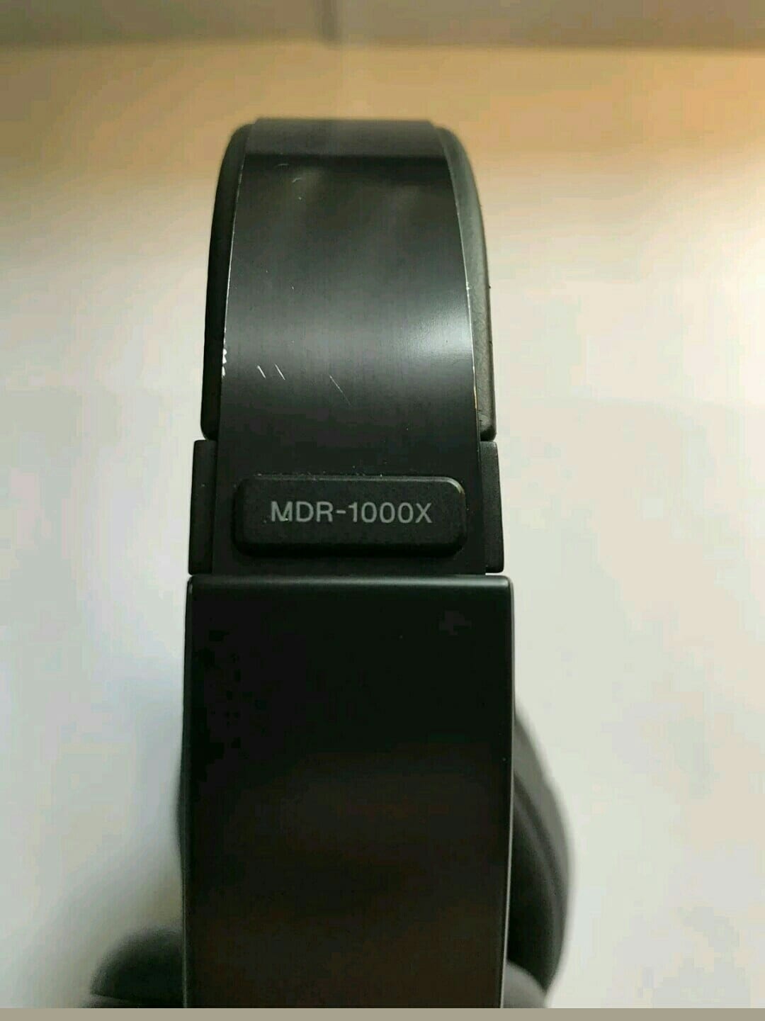 Sony MDR 1000X Noise Canceling Headphones - Black سماعات سوني ملكة العزل الاصلية
لا تنسَ أنك شاهدت هذا الإعلان في عنكبوت...