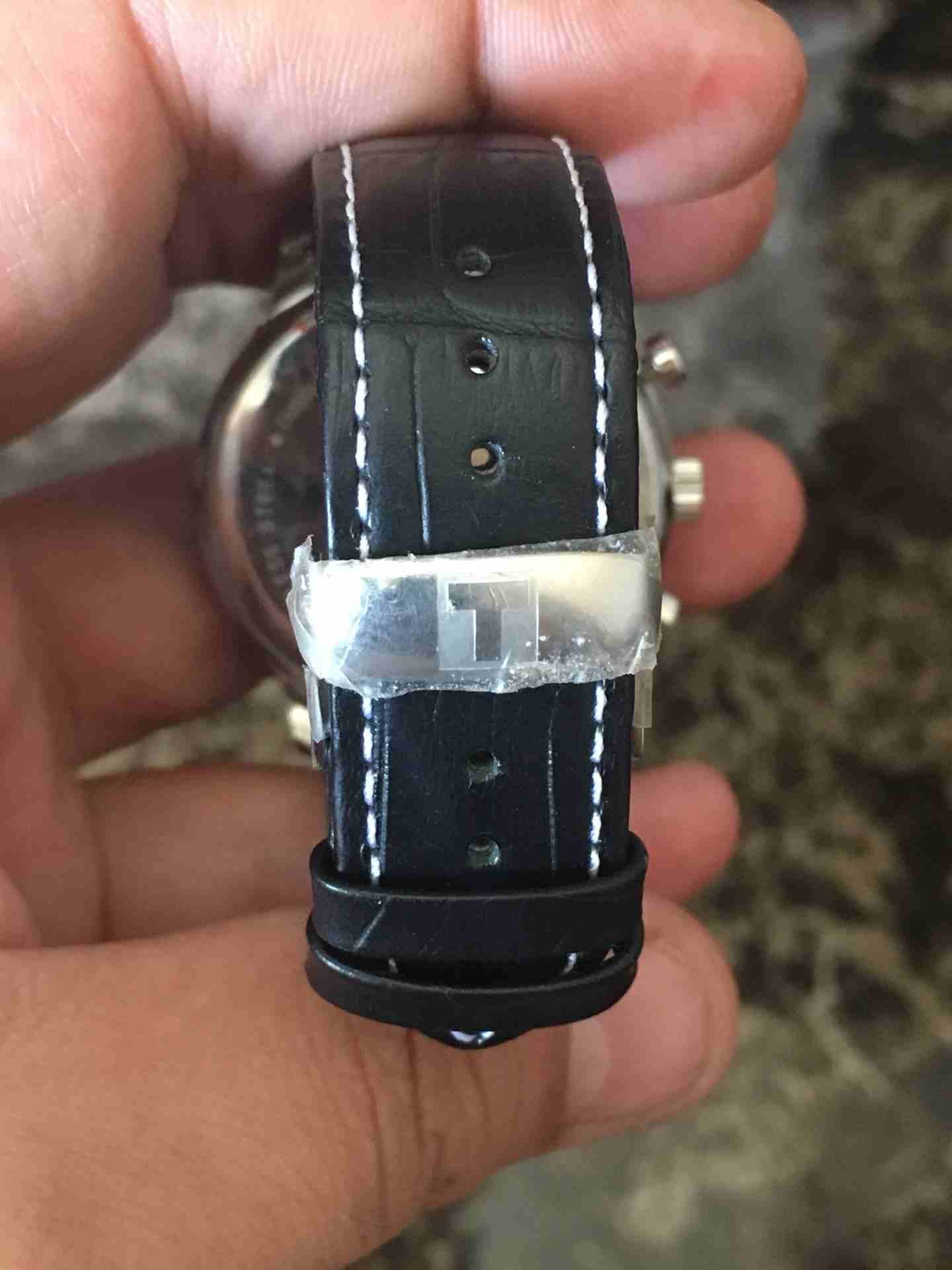 ساعه tissot جديده اصليه
لا تنسَ أنك شاهدت هذا الإعلان في عنكبوت
ساعه تيسوت جديده اصلي سويسري بالج...
