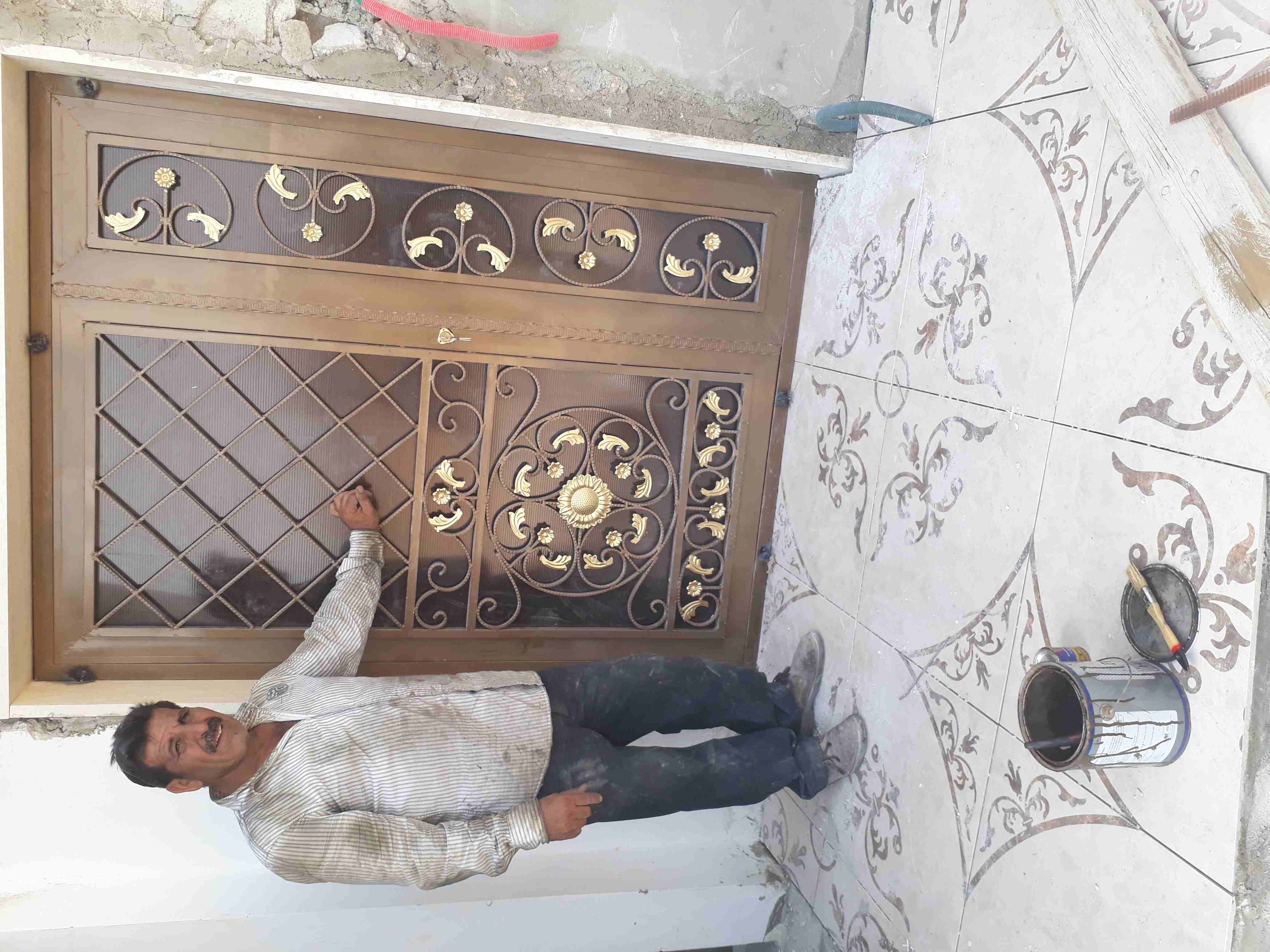جميع انواع الحداد والحام
لا تنسَ أنك شاهدت هذا الإعلان في عنكبوت
محمد دواغره لكافة أعمال الحداد...