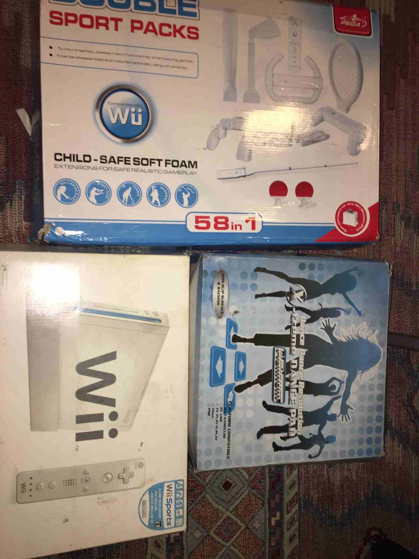 wii sports
لا تنسَ أنك شاهدت هذا الإعلان في عنكبوت
يوجد معو ادواتو كامله 10 سيديات...