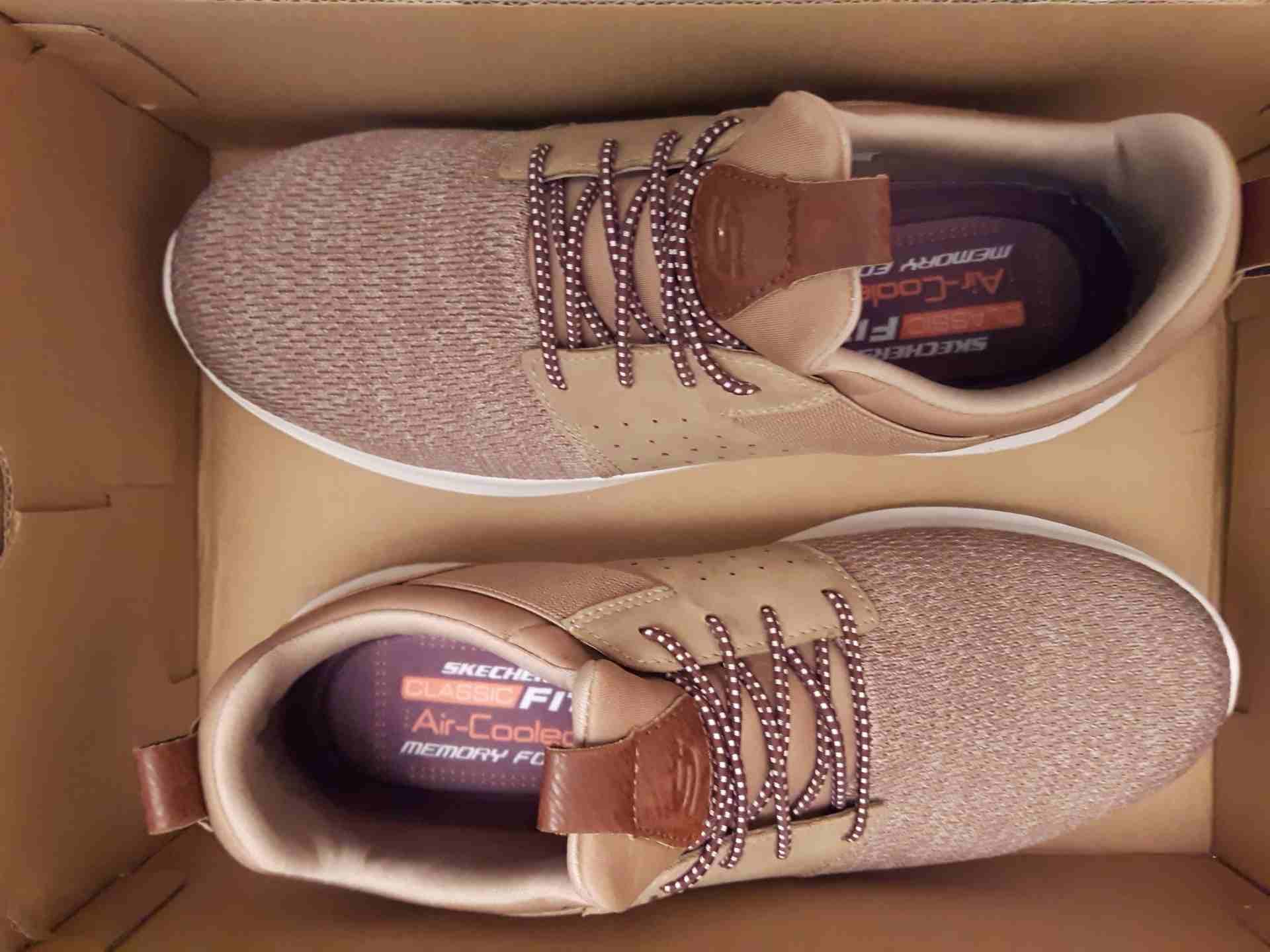 شوز SKECHERS
لا تنسَ أنك شاهدت هذا الإعلان في عنكبوت
شوز SKECHERS مستعمل مرتين لونه بني مع بيج م...