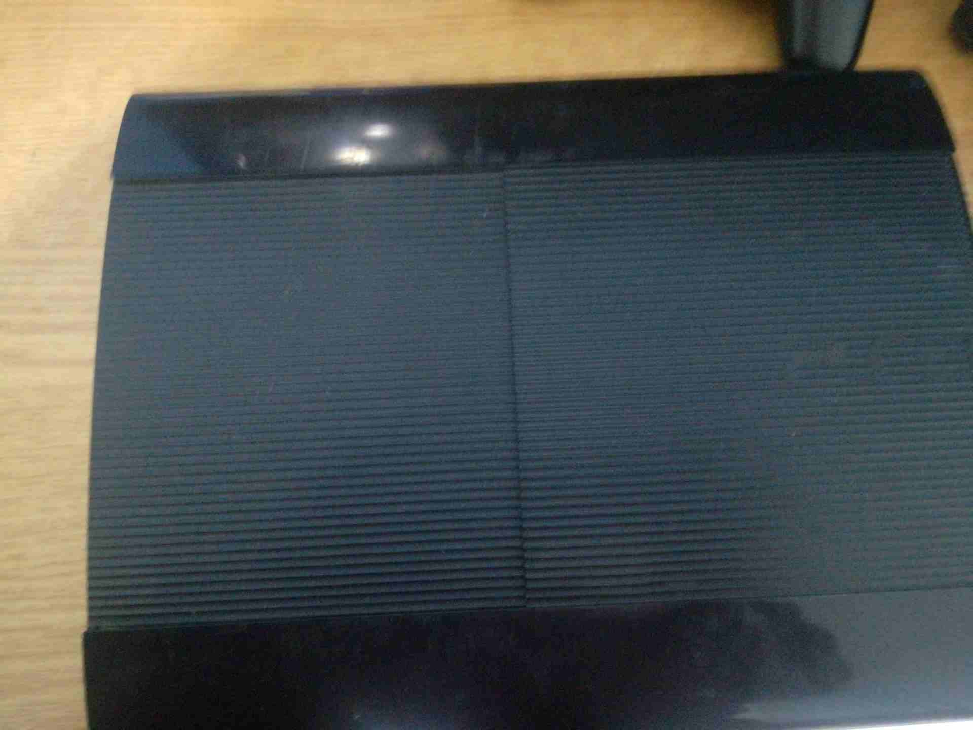ps3 للبدل على لابتوب حديث
لا تنسَ أنك شاهدت هذا الإعلان في عنكبوت
Ps3 مواصفات ممتازه
500GB
ثلاث...