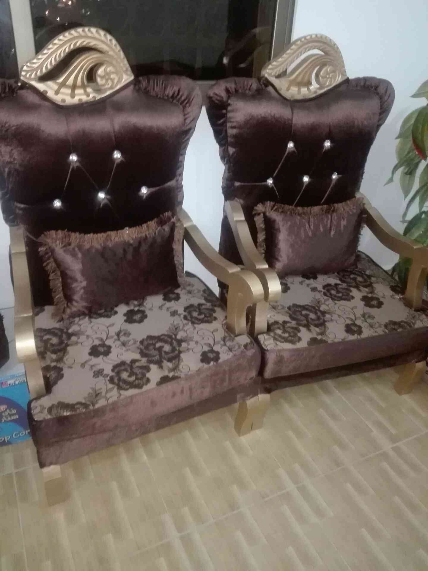 عين الباش
لا تنسَ أنك شاهدت هذا الإعلان في عنكبوت
كنب زان اخو الجديد للبيع
ضض...