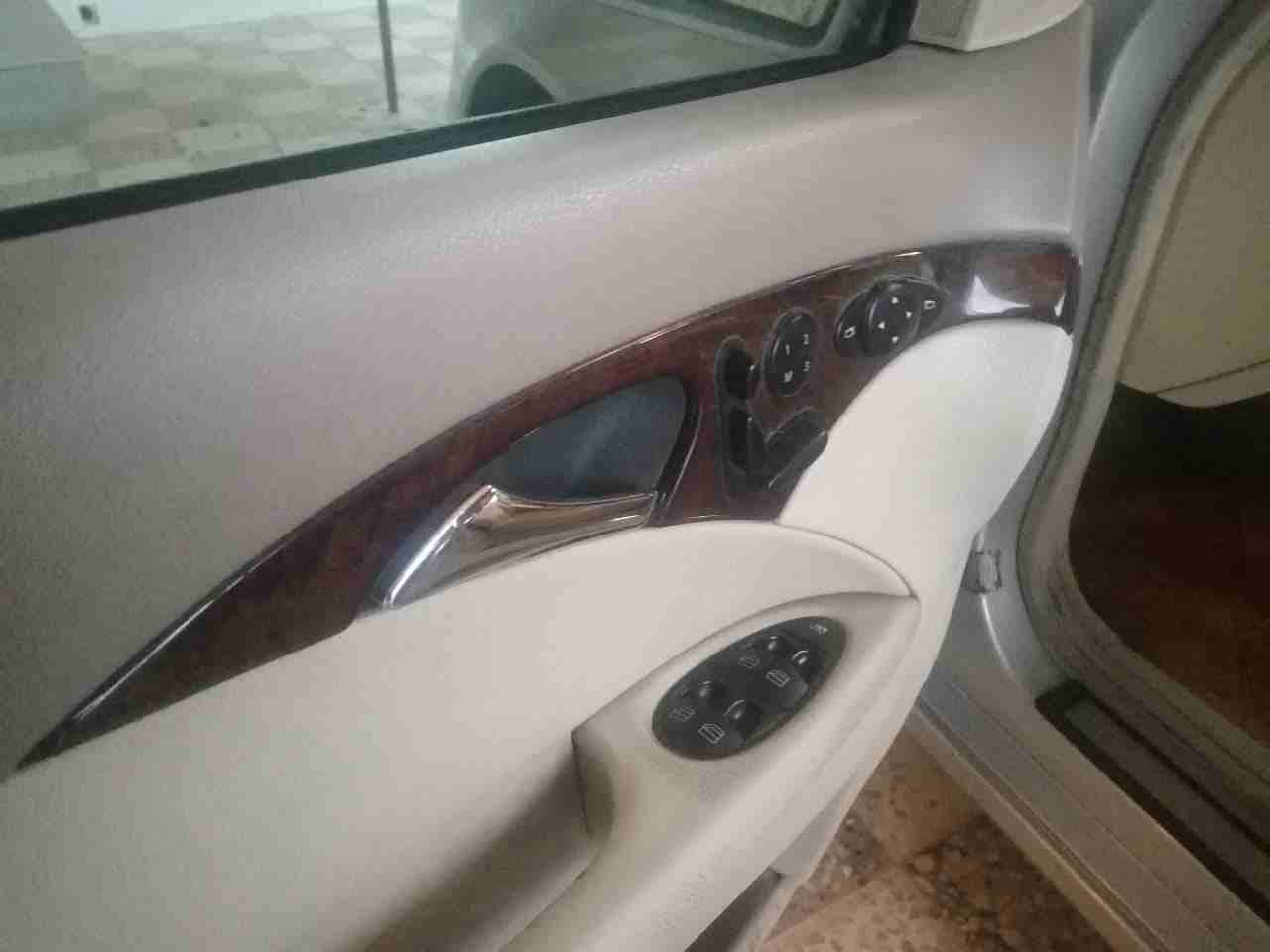 مرسيدس E200 فحص 2006 لون سلفر 15999 دينار
لا تنسَ أنك شاهدت هذا الإعلان في عنكبوت
==جميع الاضافا...