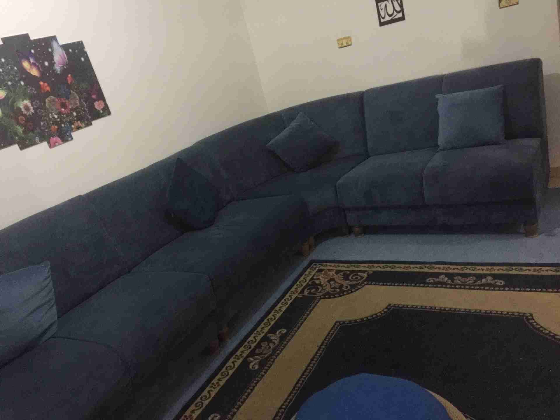 طقم كونر تفصيل 14 مقعد لون ازرق لون جميل للبيع بداعي السفر قابل
لا تنسَ أنك شاهدت هذا الإعلان في عنكبوت...