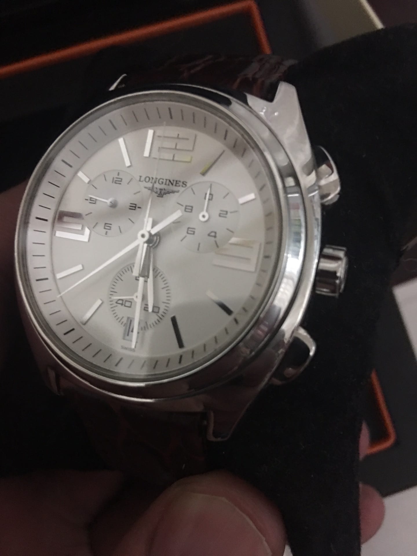 ساعة longines اصلية 100%
لا تنسَ أنك شاهدت هذا الإعلان في عنكبوت
ساعة لونجين سويسرية 100%
مو...