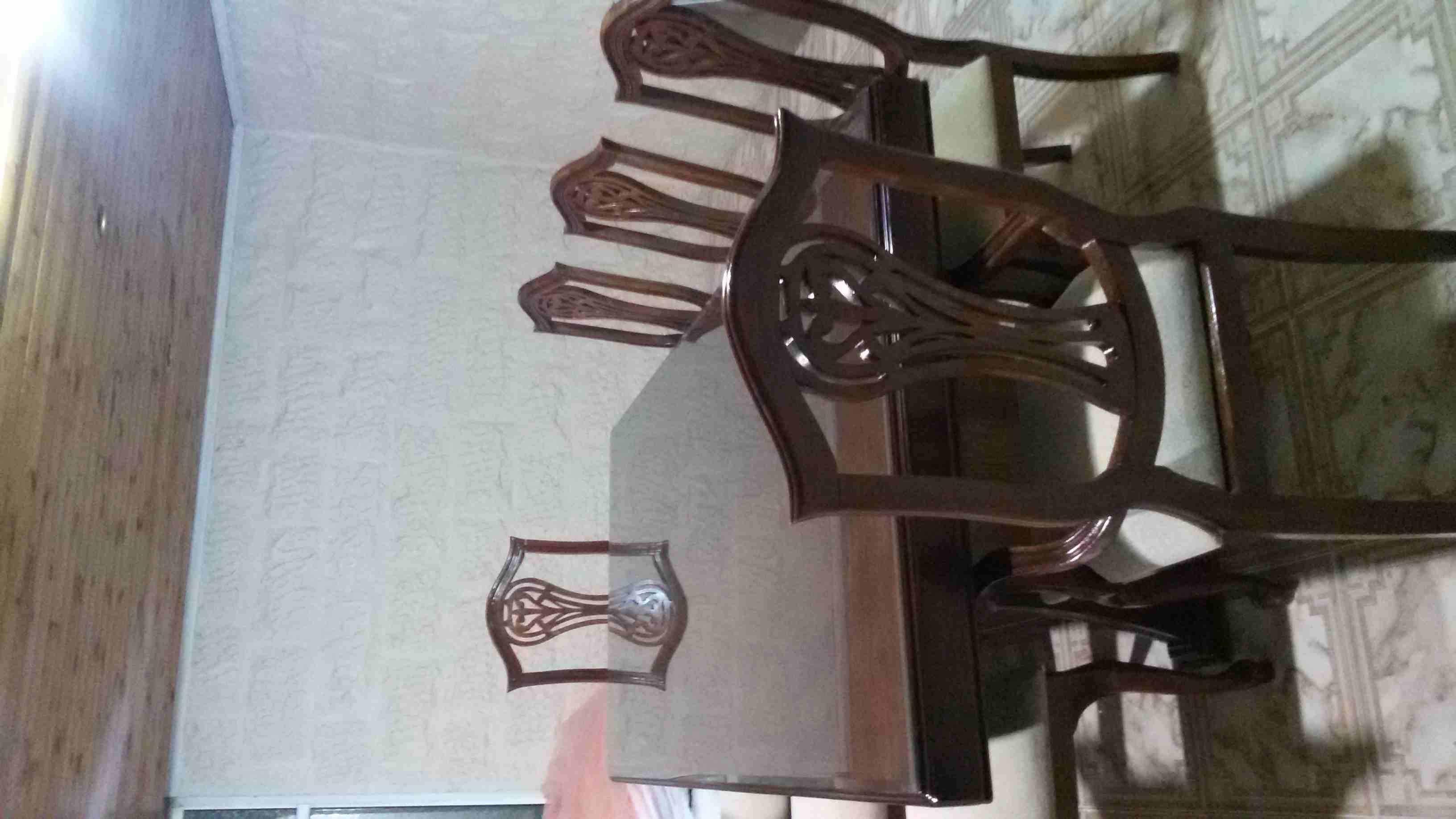 طاولة سفرة مع بوفيه للبيع بحالة وكالة بسعر ممتاز
لا تنسَ أنك شاهدت هذا الإعلان في عنكبوت
طاولة سف...