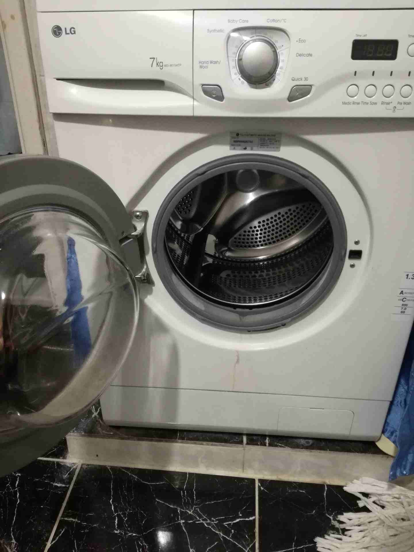 غسالة ال جي اتوماتيك مستعمل لون ابيض للبيع بسعر مغري جدا ونهائي
لا تنسَ أنك شاهدت هذا الإعلان في عنكبوت...