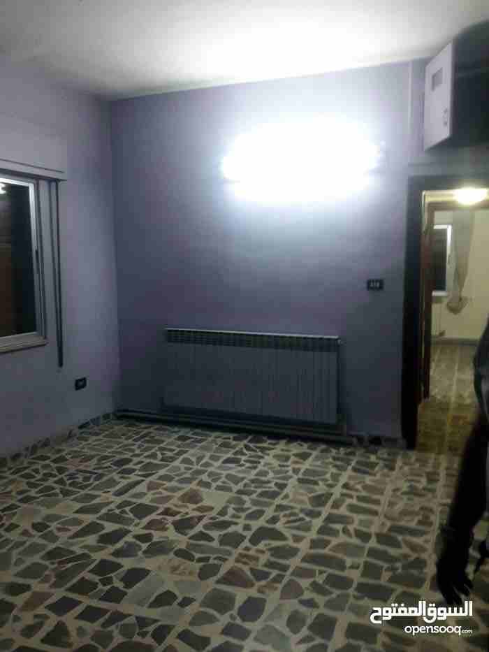 عماره سكنيه مميزه للبيع بسعر مغري جدا" من المالك مباشره
لا تنسَ أنك شاهدت هذا الإعلان في عنكبوت...