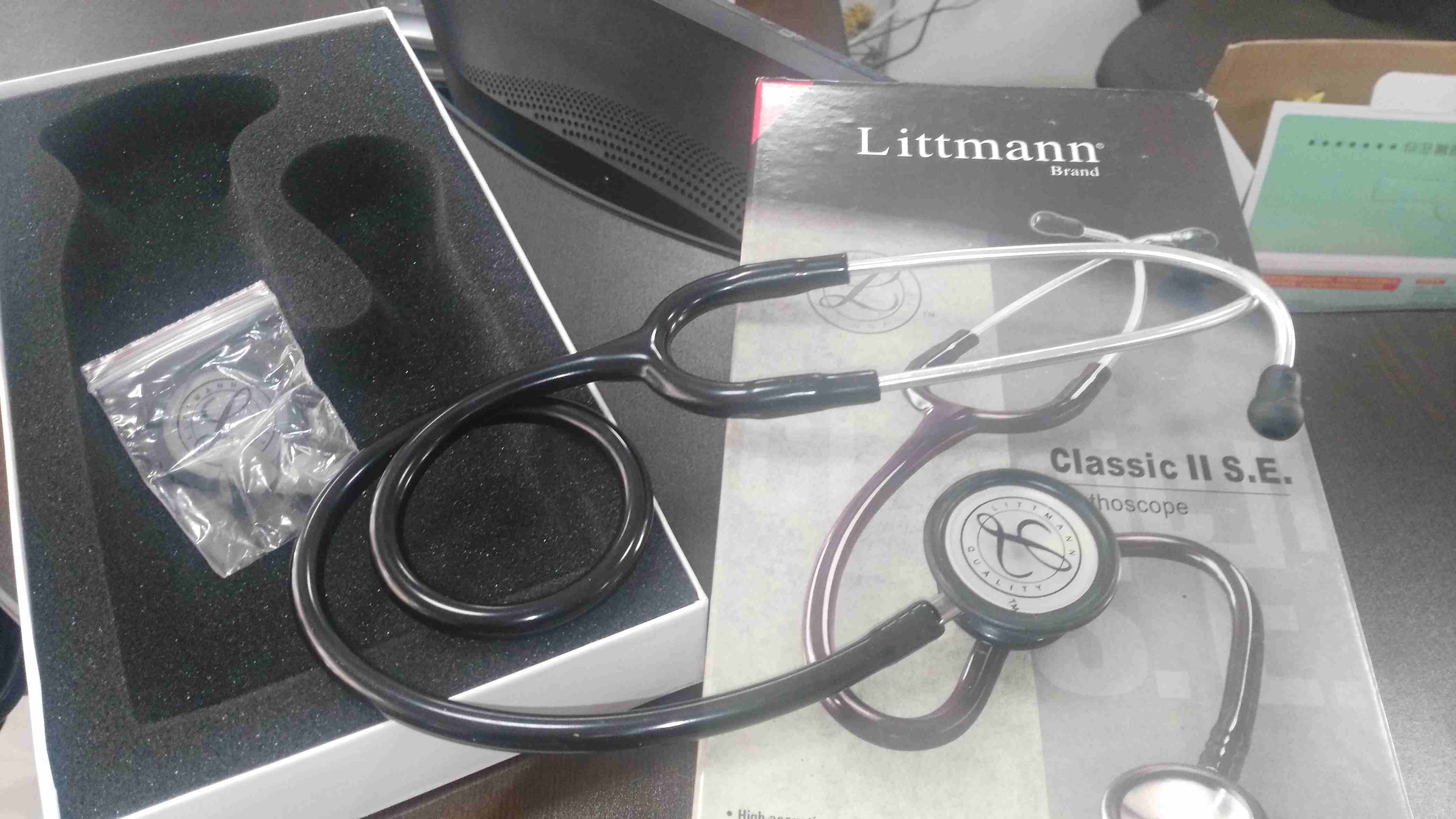 سماعات طبيب Littmann جديد صناعة امريكية
لا تنسَ أنك شاهدت هذا الإعلان في عنكبوت
سماعات طبيب جديد...
