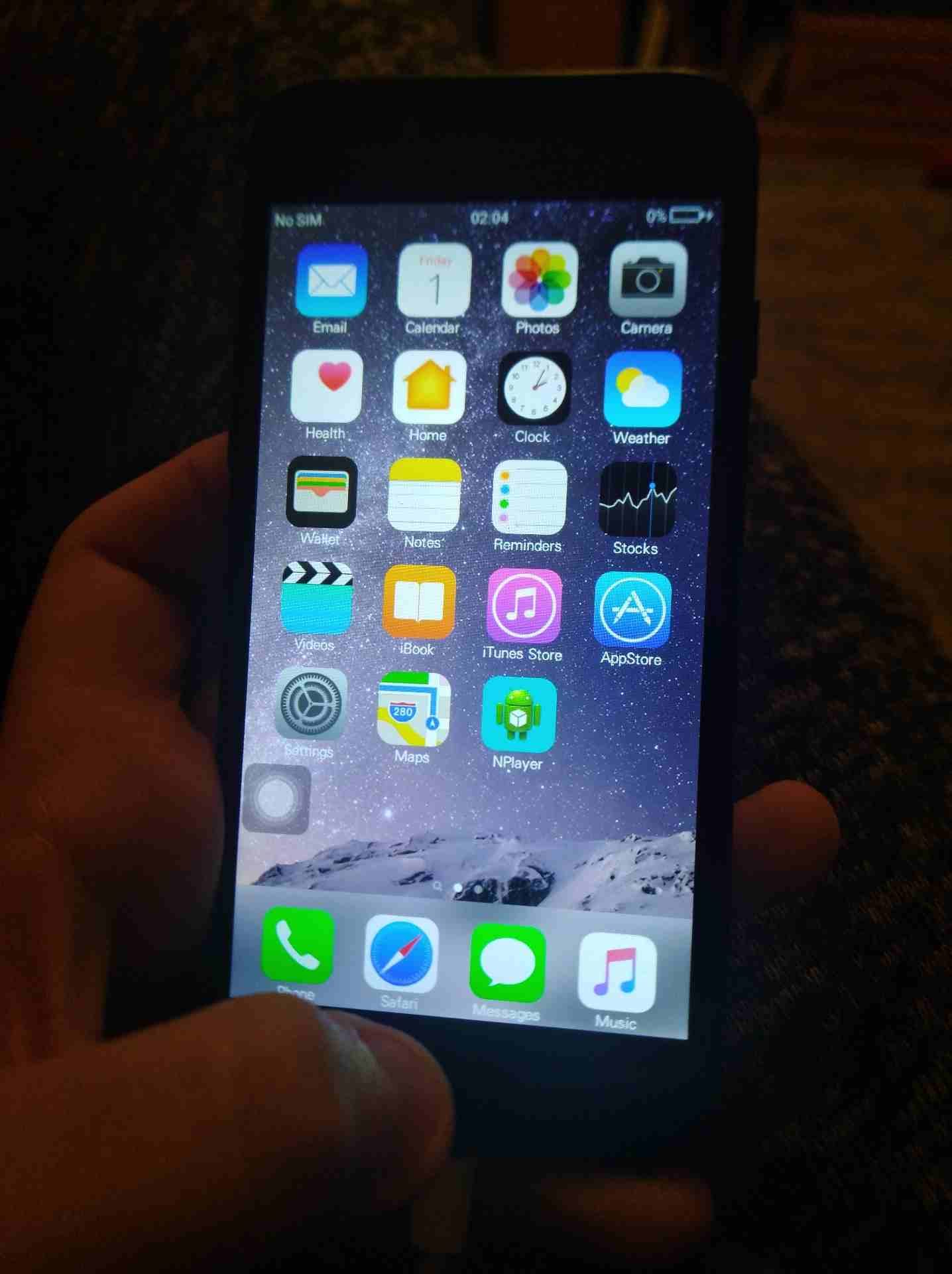 i phone 7 Chinese. اصلي100٪ بس القطع صيني
لا تنسَ أنك شاهدت هذا الإعلان في عنكبوت
والله عضمانتي...