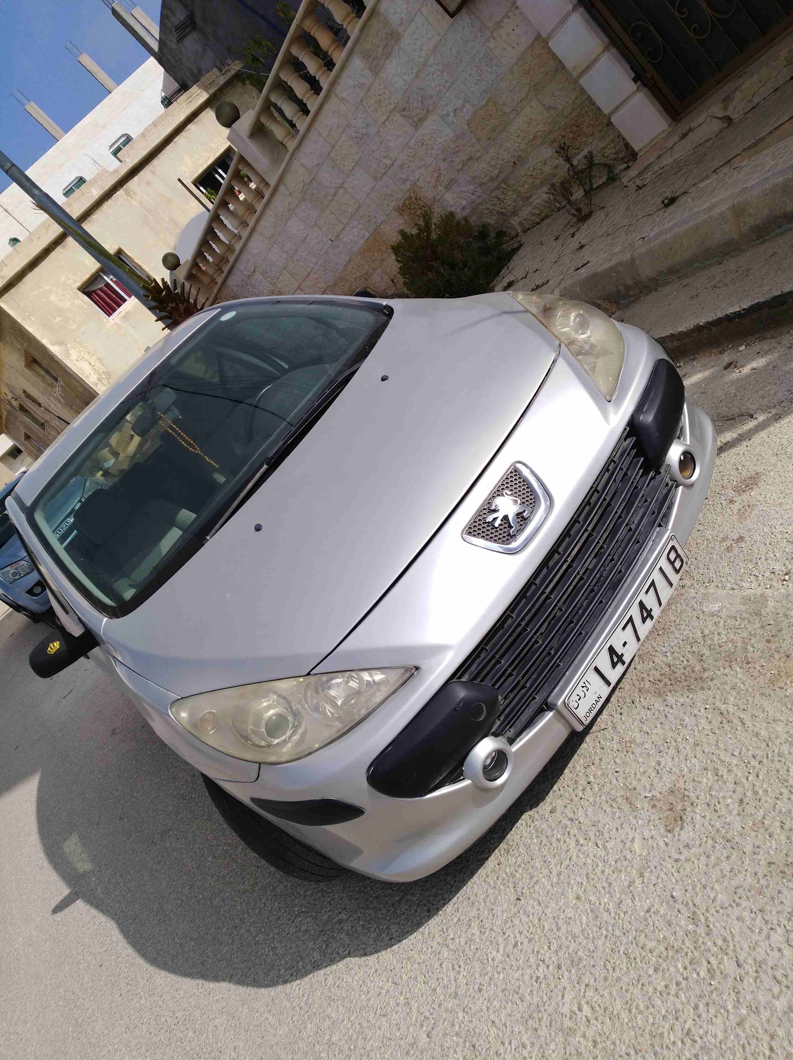 بيجو 307 موديل 2006
لا تنسَ أنك شاهدت هذا الإعلان في عنكبوت
بيجو 307 نيو نظيفه جدا لون سلفر ماتور...