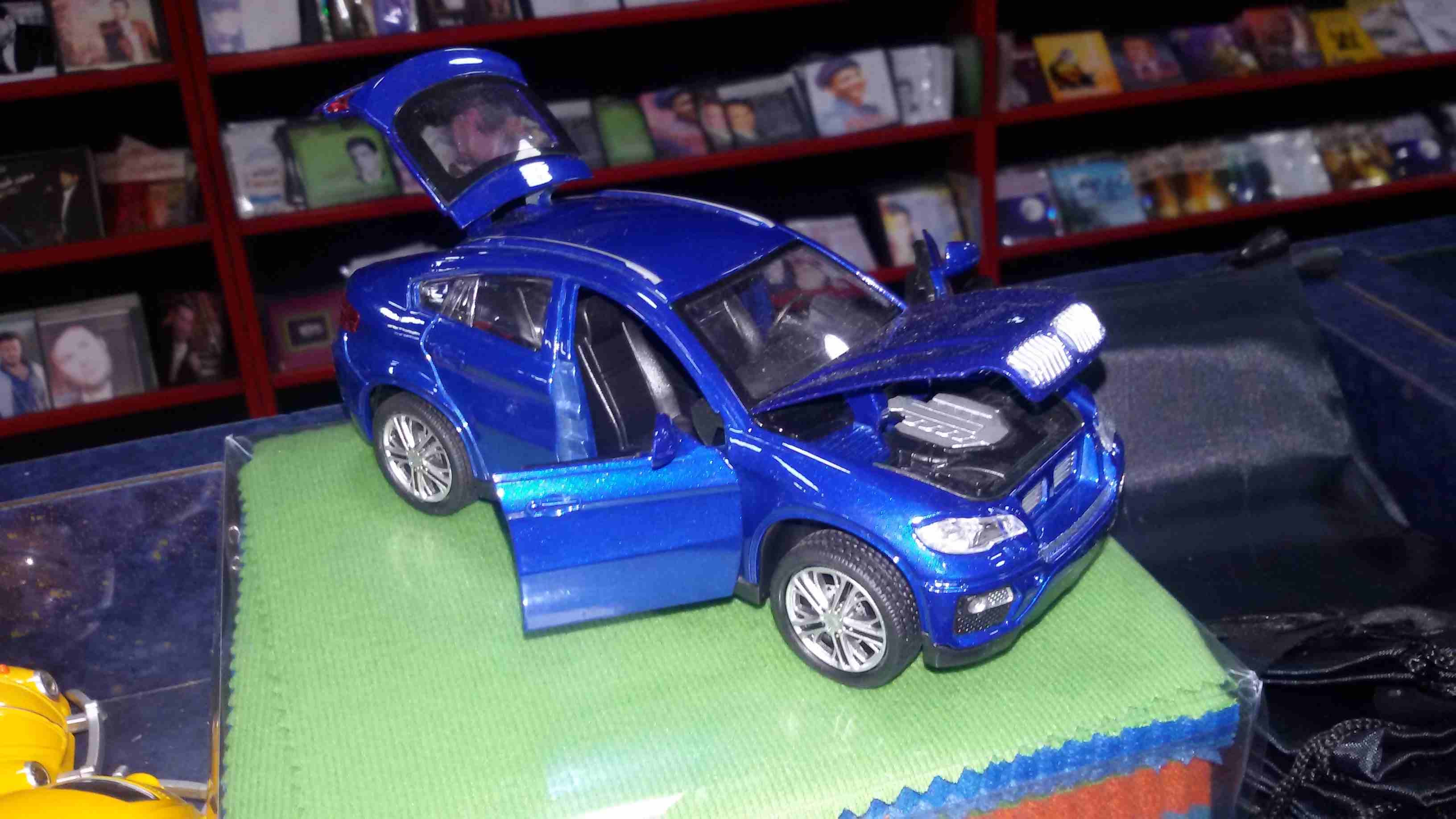 مجسمات لاند كروز & رنج روفر & bmw x5 حديد
لا تنسَ أنك شاهدت هذا الإعلان في عنكبوت
مجسمات...