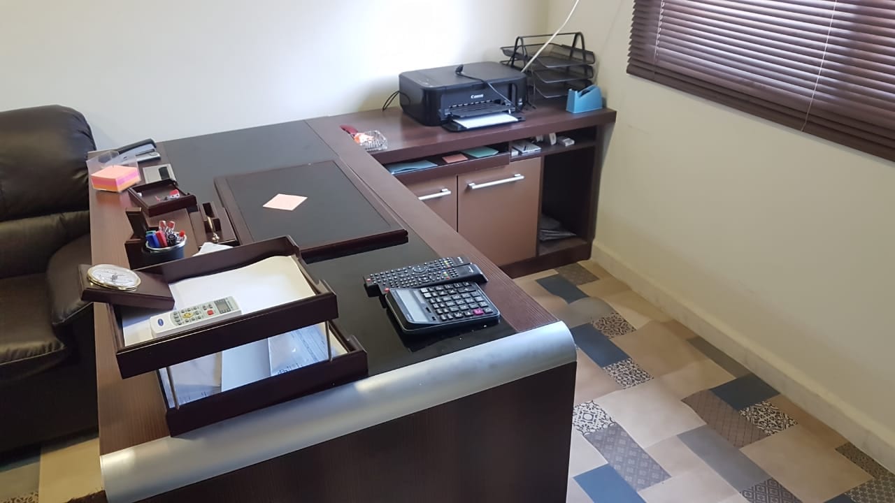 اثاث مكتبي للبيع بسعررر محروق وكاله
لا تنسَ أنك شاهدت هذا الإعلان في عنكبوت
اثاث مكتبي وكاله...