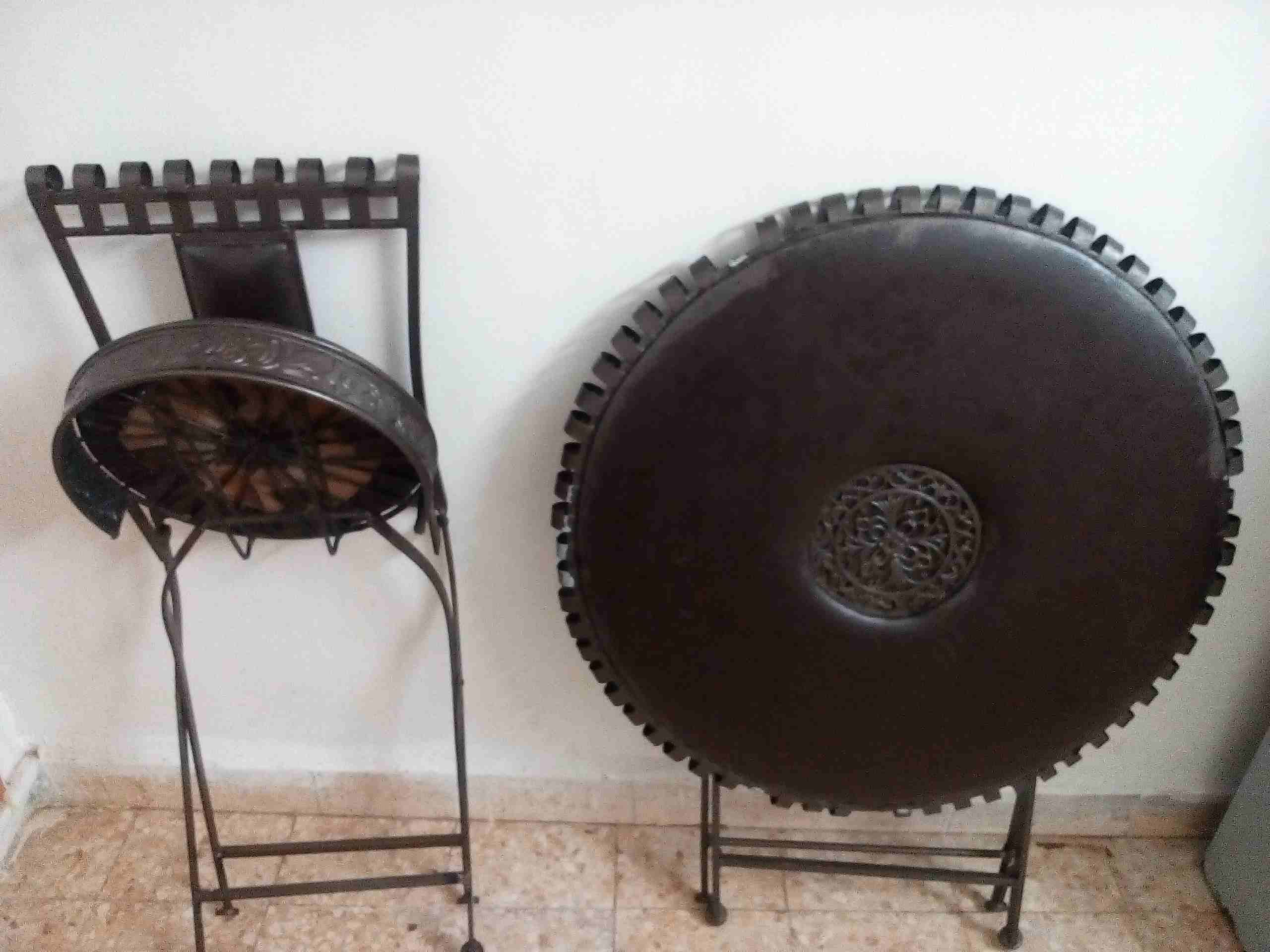 للبيع طاوله مع ثلاث كراسي تفصيل حديد
لا تنسَ أنك شاهدت هذا الإعلان في عنكبوت
طاوله مع ثلاث كراسي...