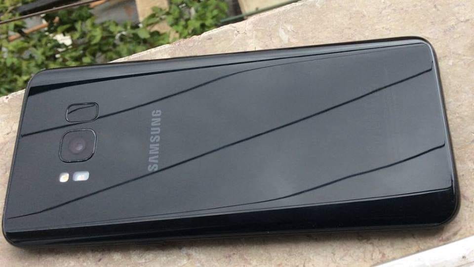 تلفون سامسونج s8 وكالة بس في شعر خفيف
لا تنسَ أنك شاهدت هذا الإعلان في عنكبوت
اتلفون وكالة ما...