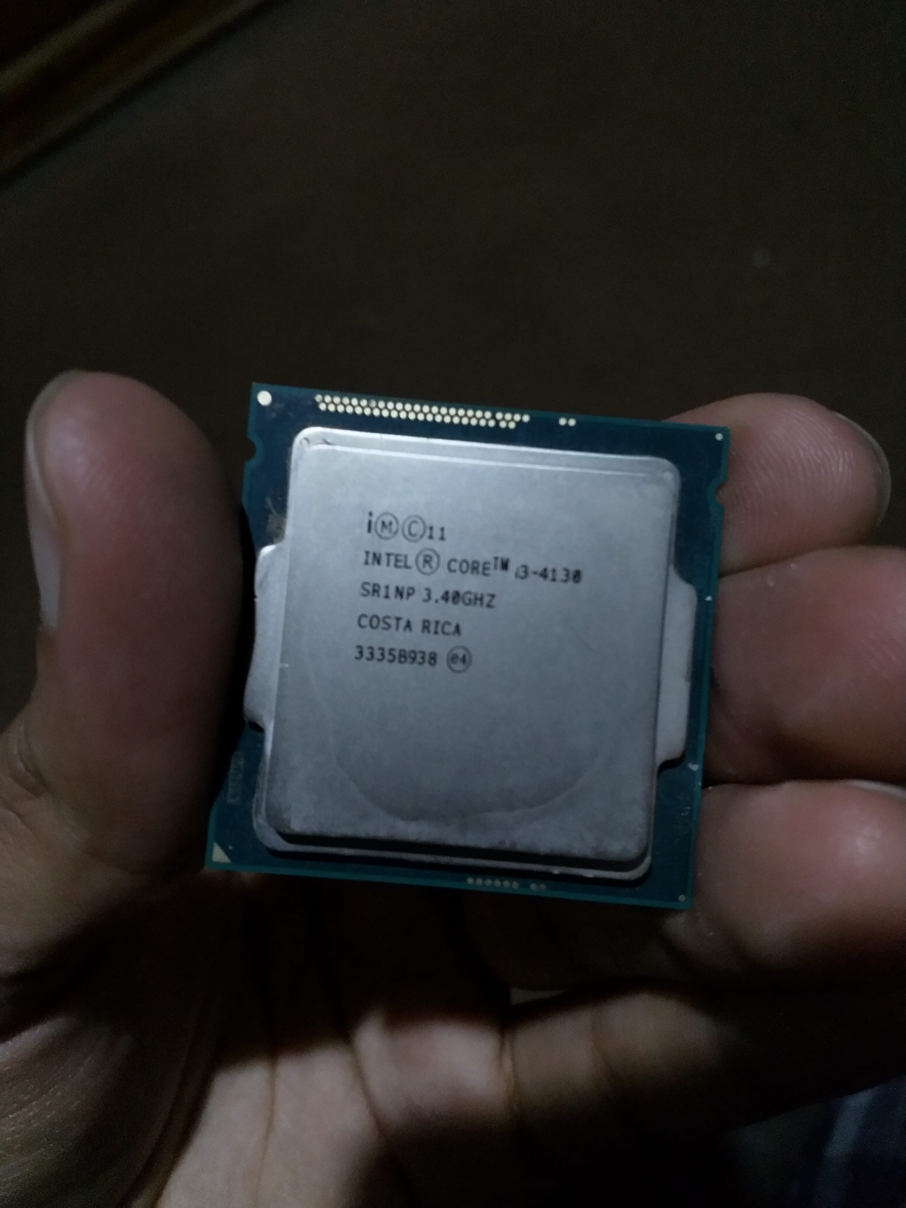 core i3 4130
لا تنسَ أنك شاهدت هذا الإعلان في عنكبوت
3.4 ghz.. 2 cores and 4 threads.
المعال...
