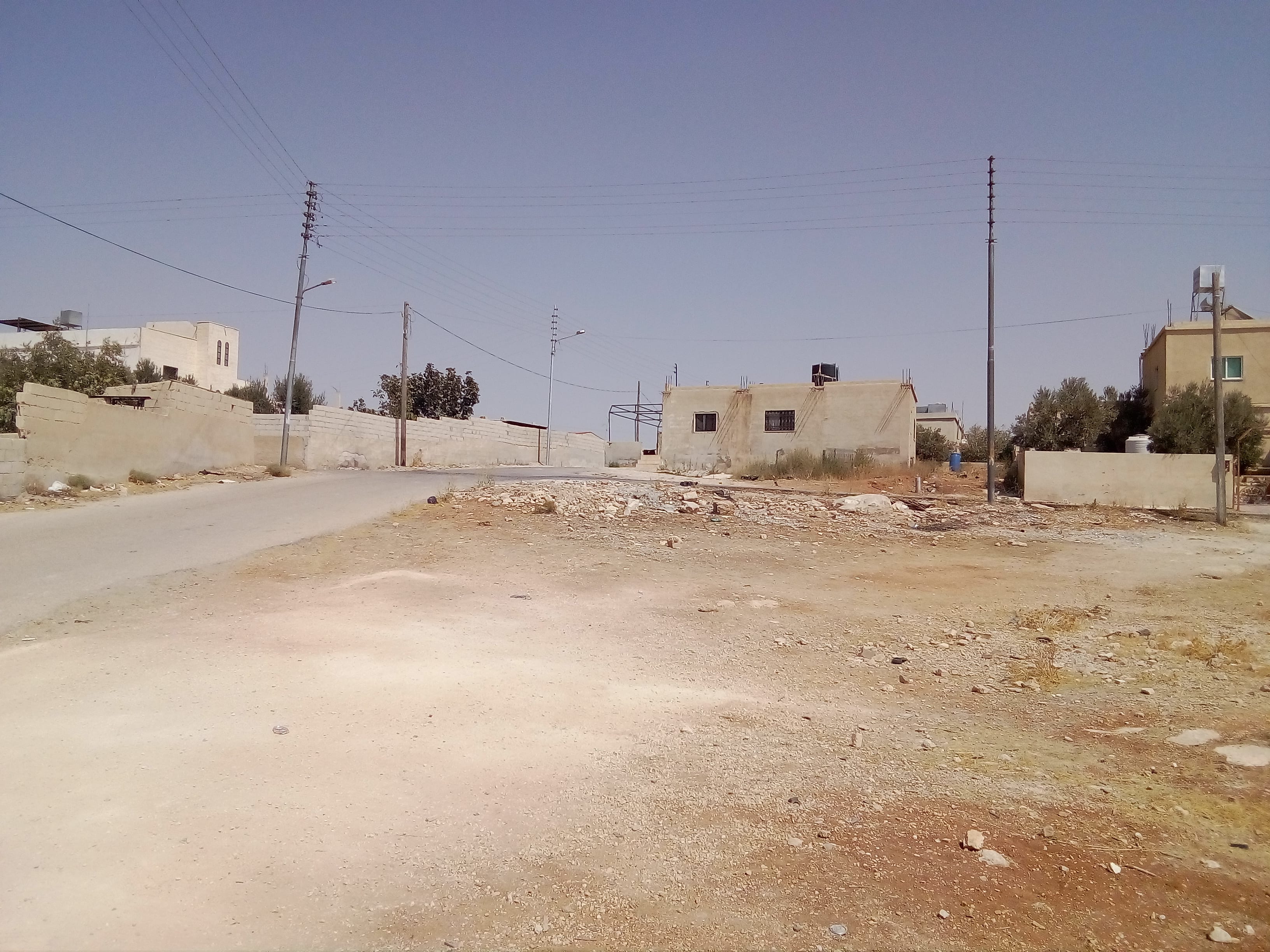 من المالك 0792841096 ارض للبيع قرية سالم
لا تنسَ أنك شاهدت هذا الإعلان في عنكبوت
ارض بموقع مم...
