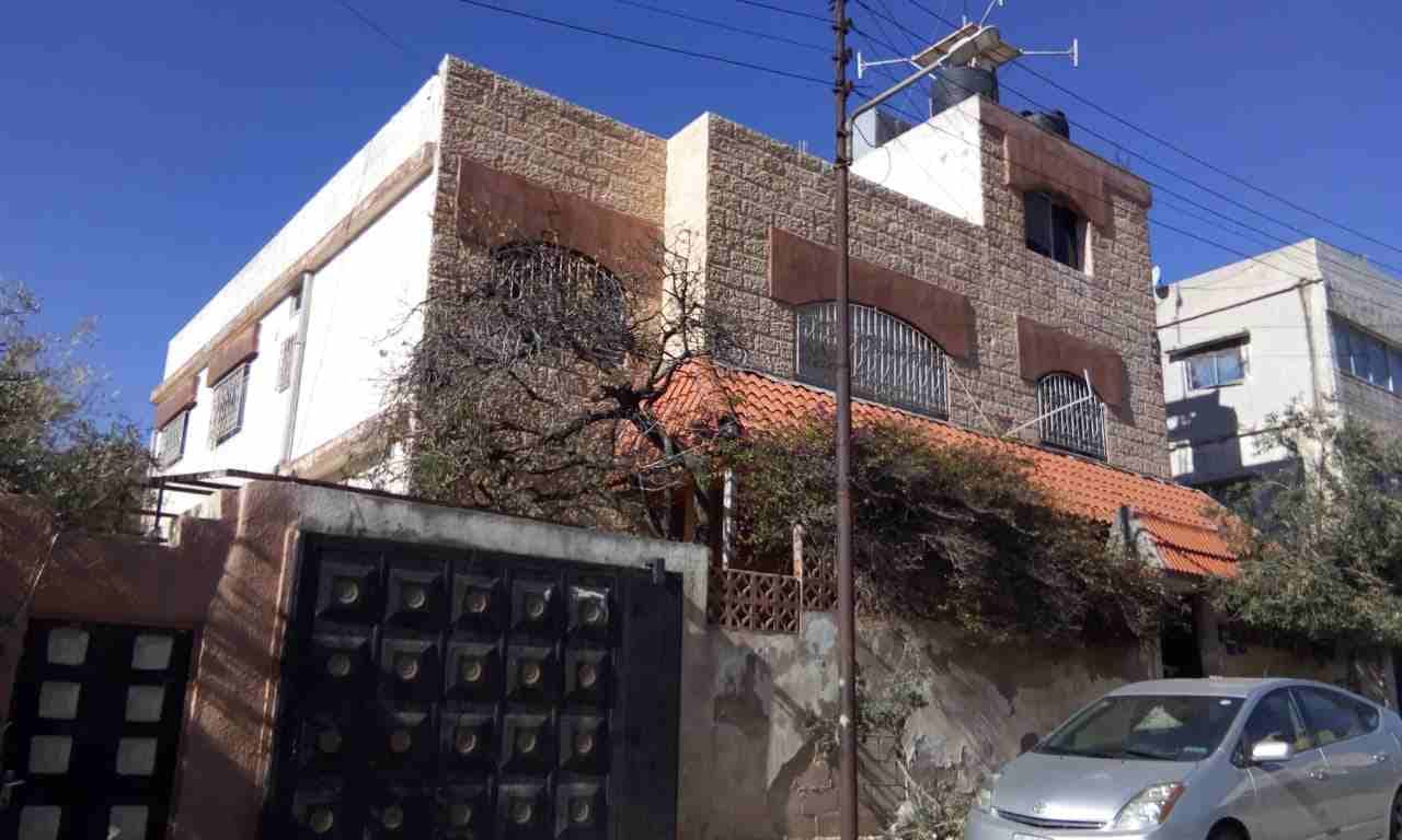 بيت بسعر مغري في ماركا الجنوبية400م طابقين والارض420م
لا تنسَ أنك شاهدت هذا الإعلان في عنكبوت
الب...