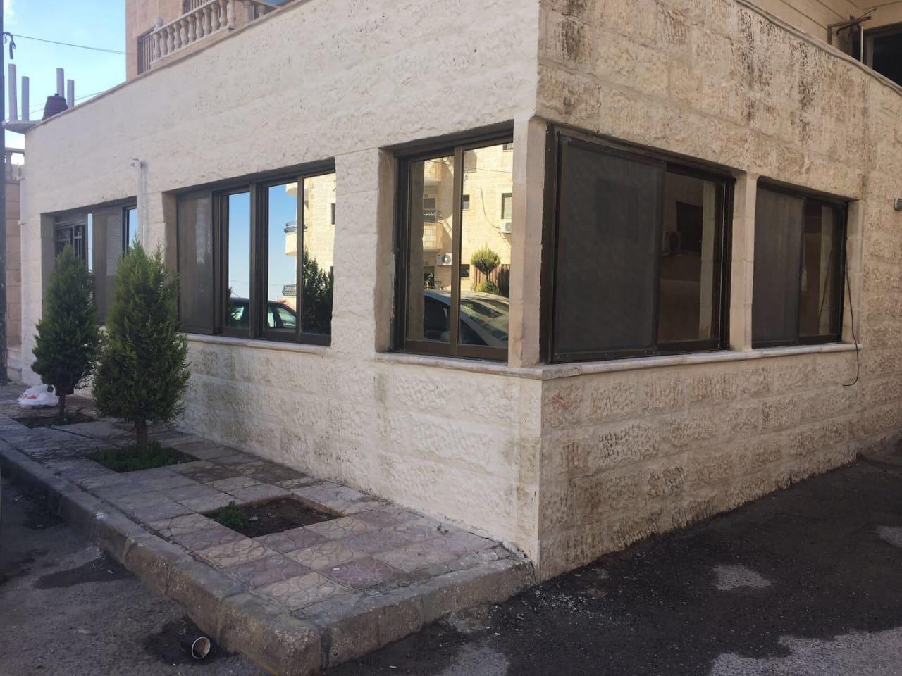 طبربور خلف مشاغل الأمن العام
لا تنسَ أنك شاهدت هذا الإعلان في عنكبوت
شقة أرضية للبيع بسعر مغر...