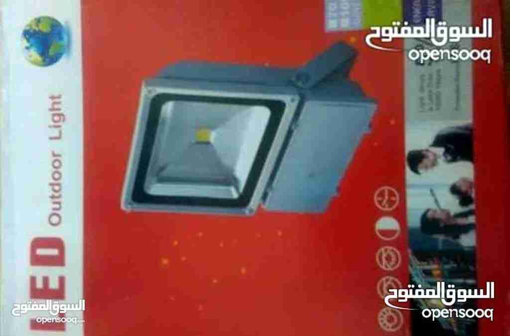 الكشاف المتنقل 10 واط 3 بطاريات شحن / كشاف كهربا 70 واط
لا تنسَ أنك شاهدت هذا الإعلان في عنكبوت...