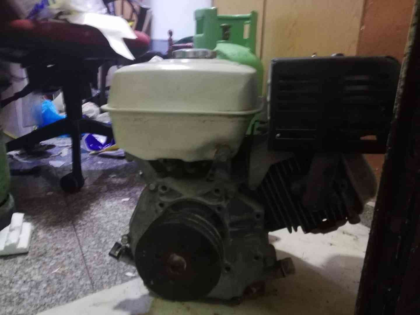 متور هوندا جديد بحالة الوكالة بسعر مغري جدا (صنع ياباني)
لا تنسَ أنك شاهدت هذا الإعلان في عنكبوت...