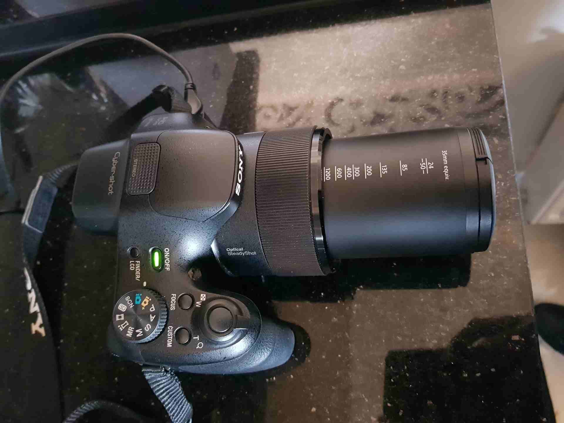 SONY DSC-HX300 50X OPTICAL ZOOM with original Sony BAG
لا تنسَ أنك شاهدت هذا الإعلان في عنكبوت
ال...