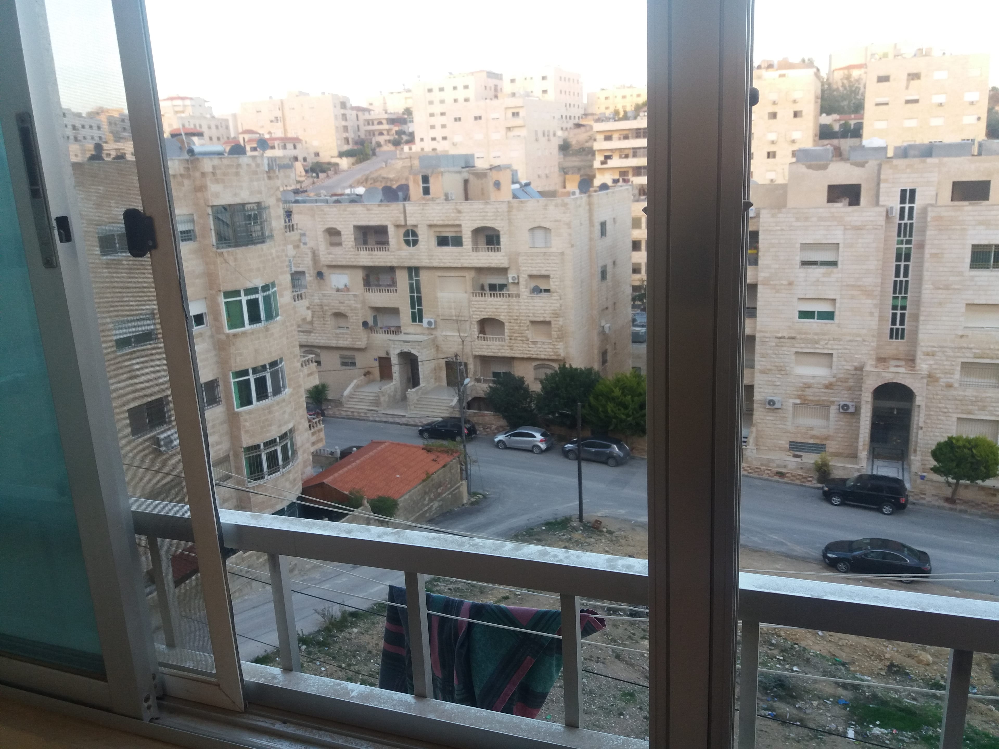 شقه فارغه للايجار في اجمل مناطق تلاع العلي 135 متر
لا تنسَ أنك شاهدت هذا الإعلان في عنكبوت
شق...