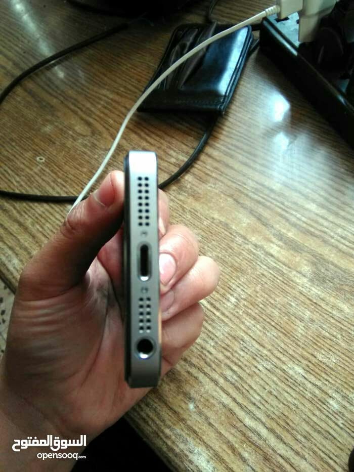 ايفون 5s فاصل ايكلاود
لا تنسَ أنك شاهدت هذا الإعلان في عنكبوت
ايفون 5s ممتازة بيلمع لمع فاصل...
