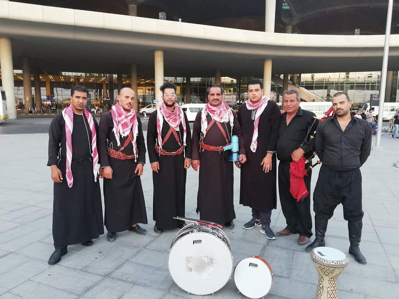 فرقة زفة 0798262121. زفتك عليك وحمامك التركي علينا
لا تنسَ أنك شاهدت هذا الإعلان في عنكبوت
فر...