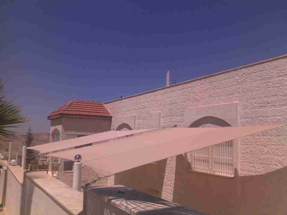 نقوم بتركيب جميع أنواع المظلات والشوادر الشد والخيم والسواتر واللكسان بسعر الجمله
لا تنسَ أنك شاهدت هذا الإعلان في عنكبوت...