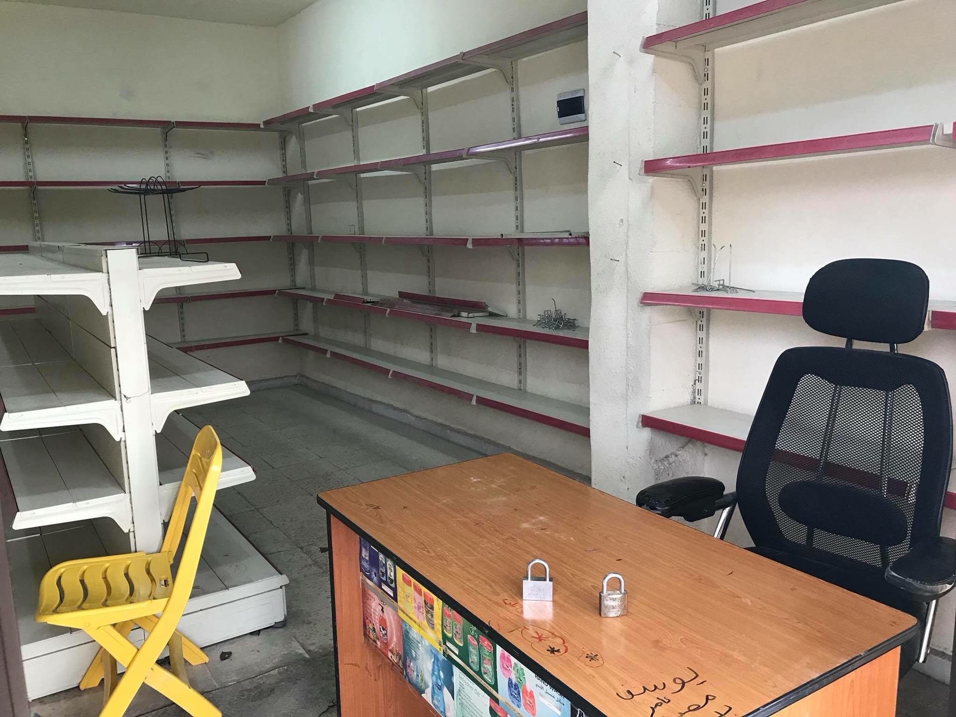 رفوف عرض محل للبع
لا تنسَ أنك شاهدت هذا الإعلان في عنكبوت
رفوف محل للبيع الرفوف جديدة راكبة ا...