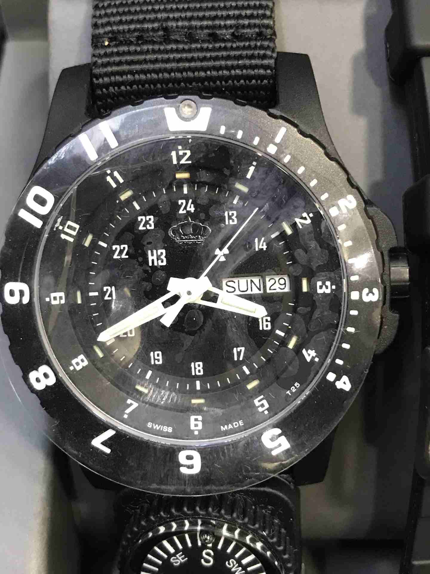 traser swiss H3 watches ( ملكي )
لا تنسَ أنك شاهدت هذا الإعلان في عنكبوت
traser swiss H3 watches...