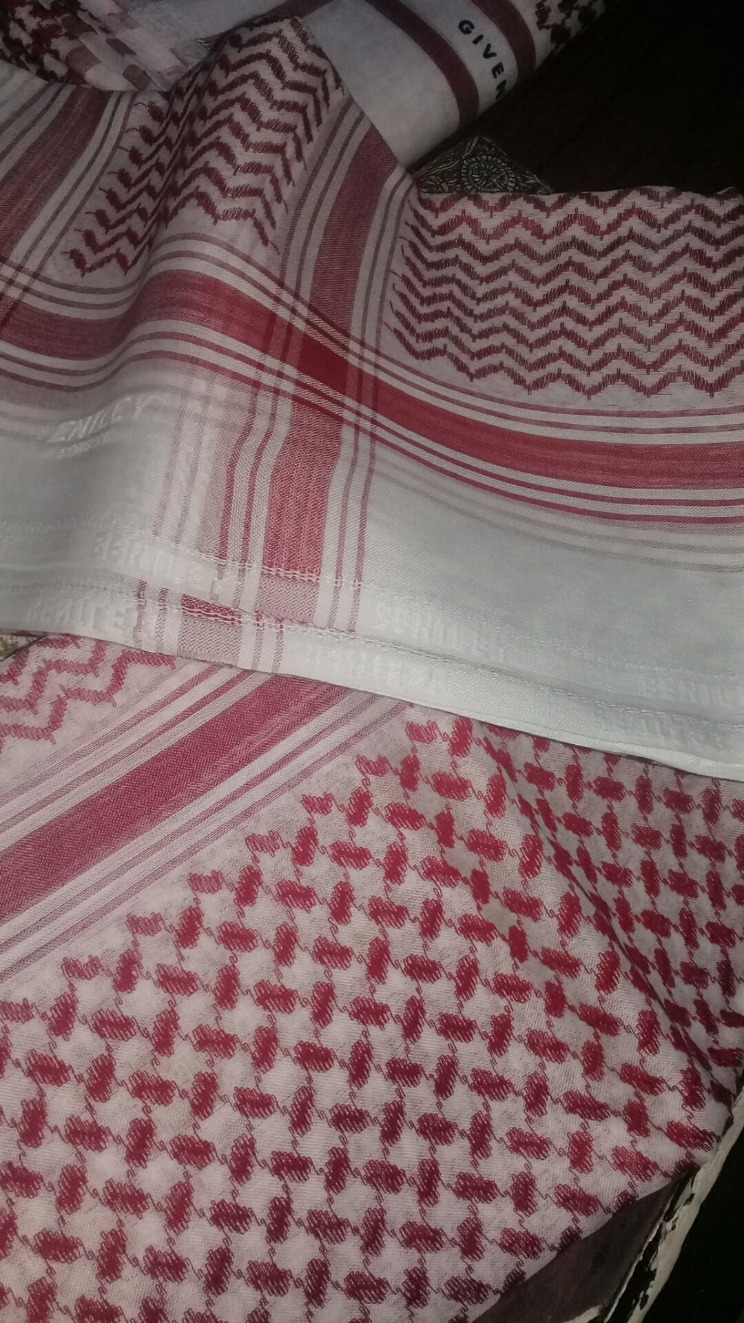 شماغ البسام انجليزي اصلي 3د
لا تنسَ أنك شاهدت هذا الإعلان في عنكبوت
100شماغ ماركات مشكلين متل...