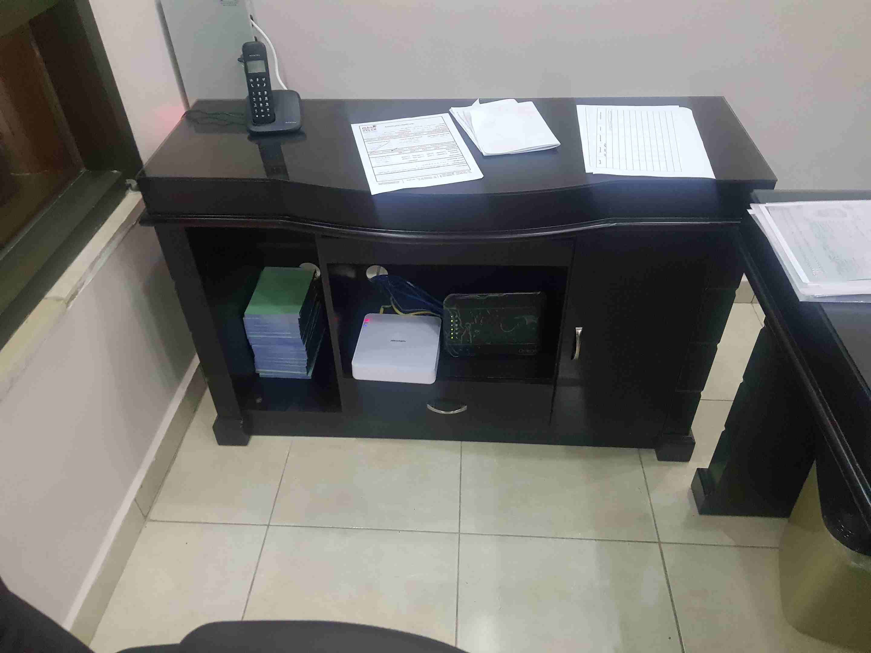 أثاث مكتبي مستعمل 3 (جديد )شهور بحالة الوكالة
لا تنسَ أنك شاهدت هذا الإعلان في عنكبوت
أثاث مكتبي...