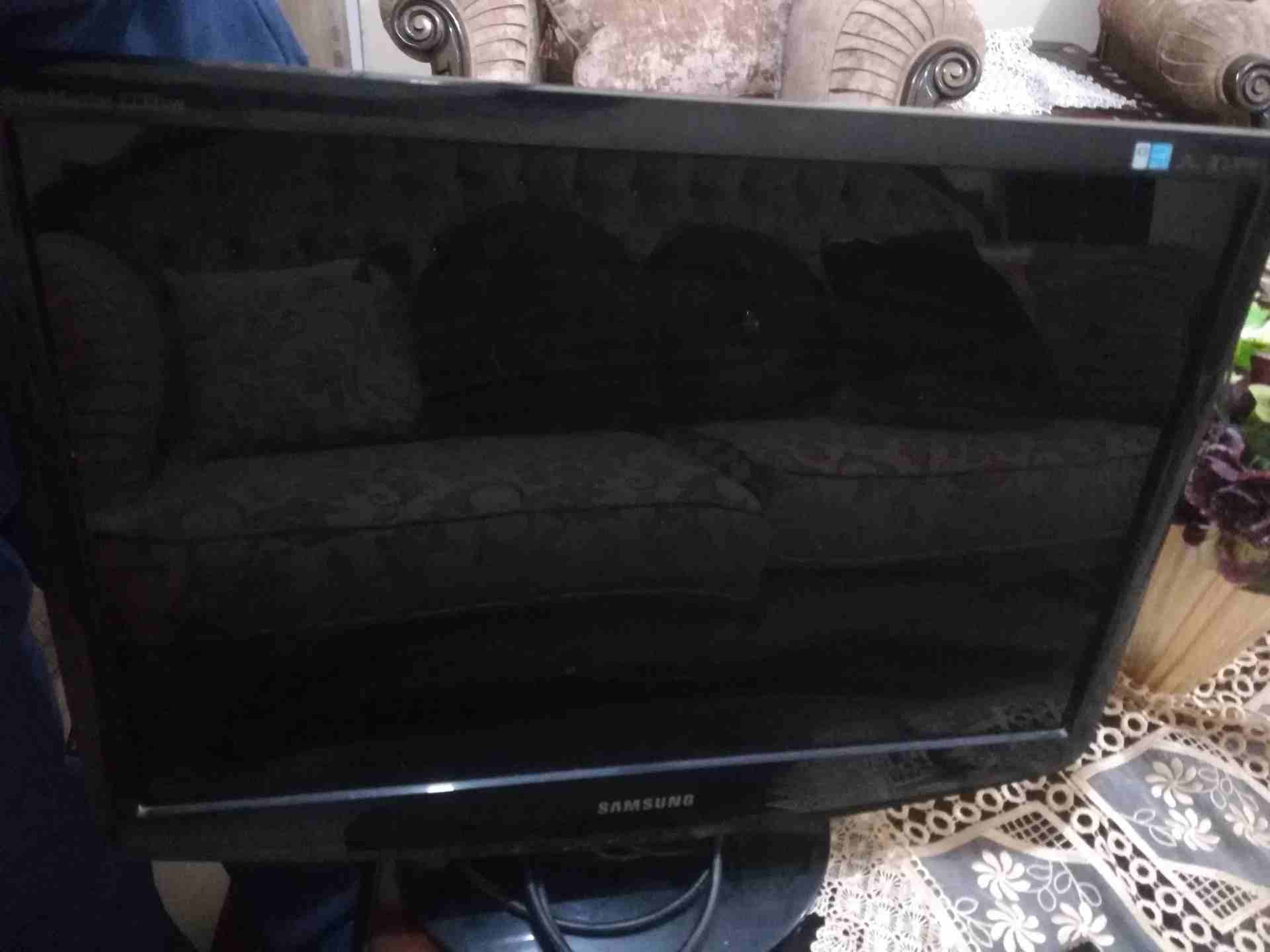 جهاز كمبيوتر كامل مع شاشه 23 inch sumsung
لا تنسَ أنك شاهدت هذا الإعلان في عنكبوت
CPU pentium 4
R...