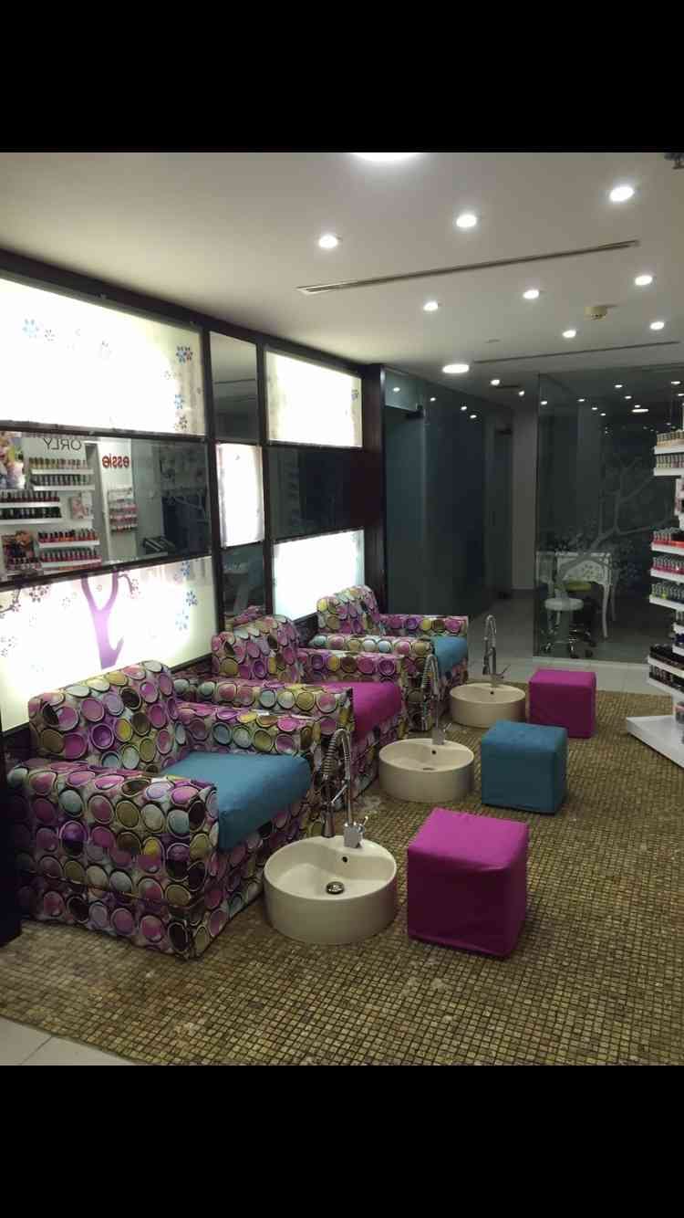 صالون سيدات beauty spa
لا تنسَ أنك شاهدت هذا الإعلان في عنكبوت
Beauty spa for sale for travel...