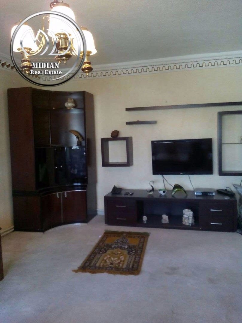 شقه طابقية مفروشه للبيع او للايجار ام اذينه خلف زاد الخير 250م طابق ثالث .
لا تنسَ أنك شاهدت هذا الإعلان في عنكبوت...