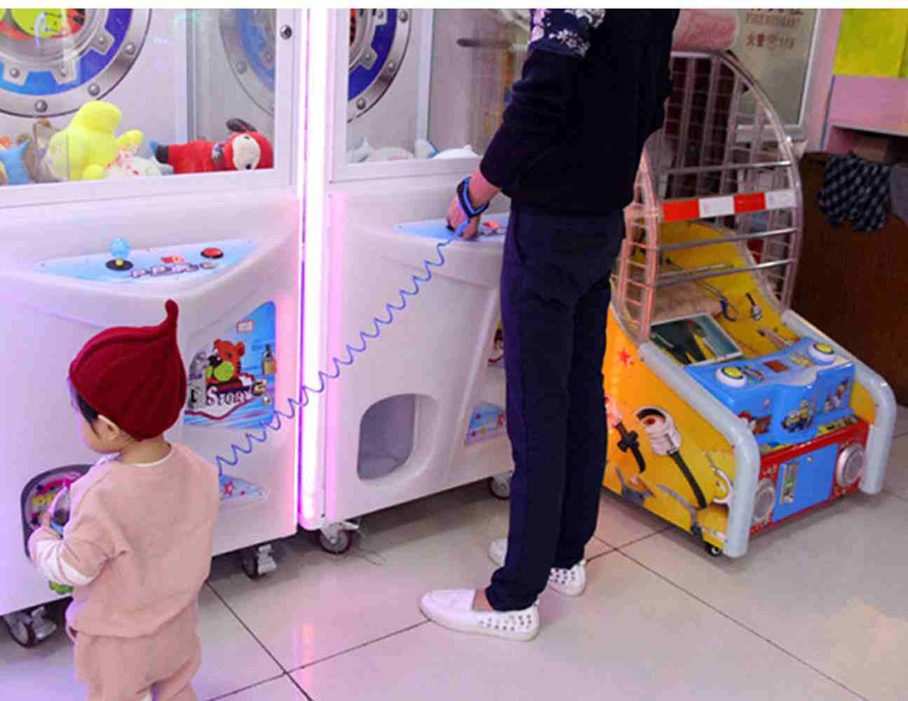 شريط الأمان
لا تنسَ أنك شاهدت هذا الإعلان في عنكبوت
الوصف بالعربي:
شريط يصل بينك وبين طفلك حتى ل...