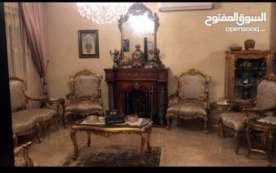 فيلاا متلاصقة من الخلف في عبدون 700م للبيع بداعي الهجره
لا تنسَ أنك شاهدت هذا الإعلان في عنكبوت...