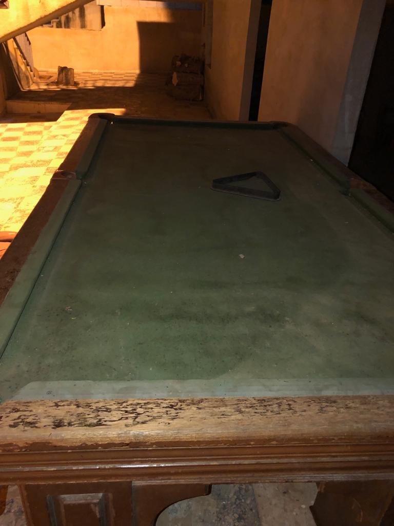 طاولة بلياردو
لا تنسَ أنك شاهدت هذا الإعلان في عنكبوت
طاولة بلياردو...