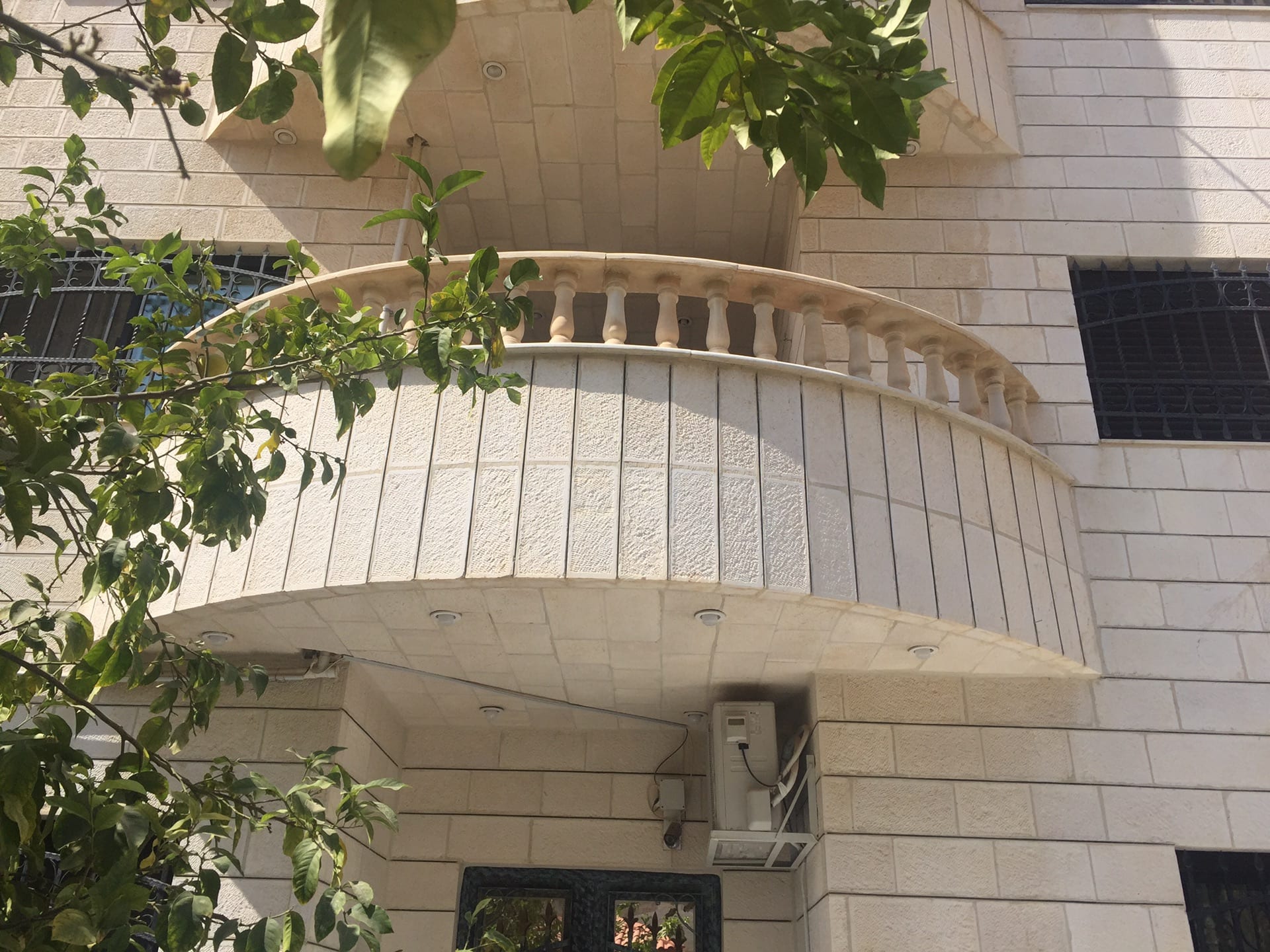 شقق مفروشة مكيفة تاجير شهري يومي ضاحية الرشيد حي الجامعة الاردنية
لا تنسَ أنك شاهدت هذا الإعلان في عنكبوت...