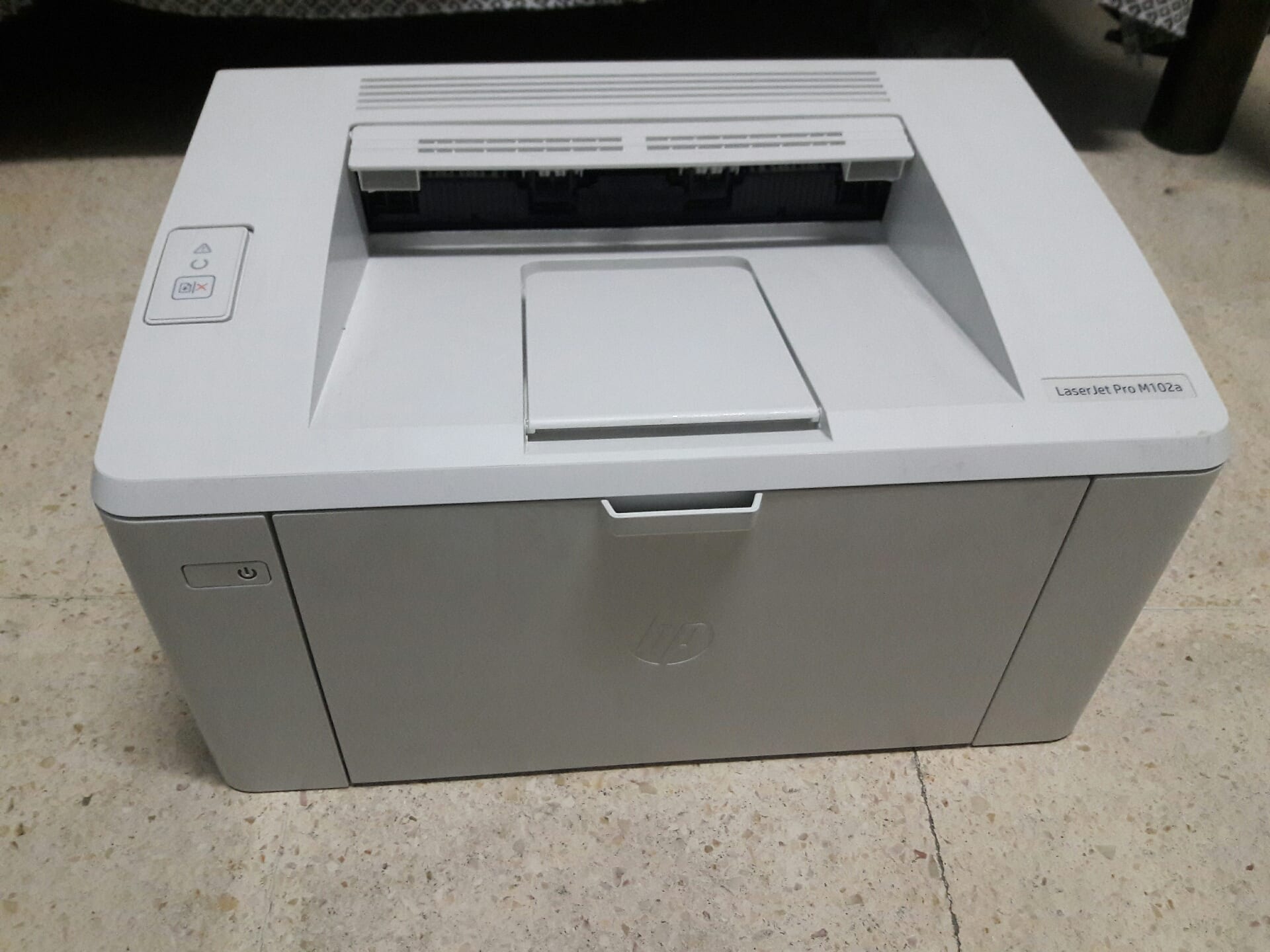 طابعه hp ليزر نظيفة بحاله الوكالة
لا تنسَ أنك شاهدت هذا الإعلان في عنكبوت
نظيفة استعمال خفيف...