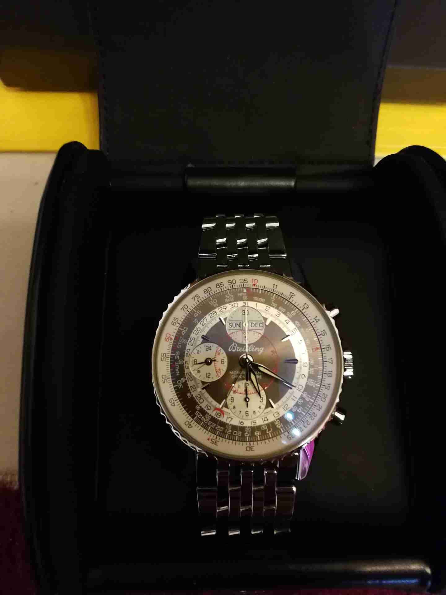 BREITLING PILOT Brand New Special Edition
لا تنسَ أنك شاهدت هذا الإعلان في عنكبوت
BREITLING P...