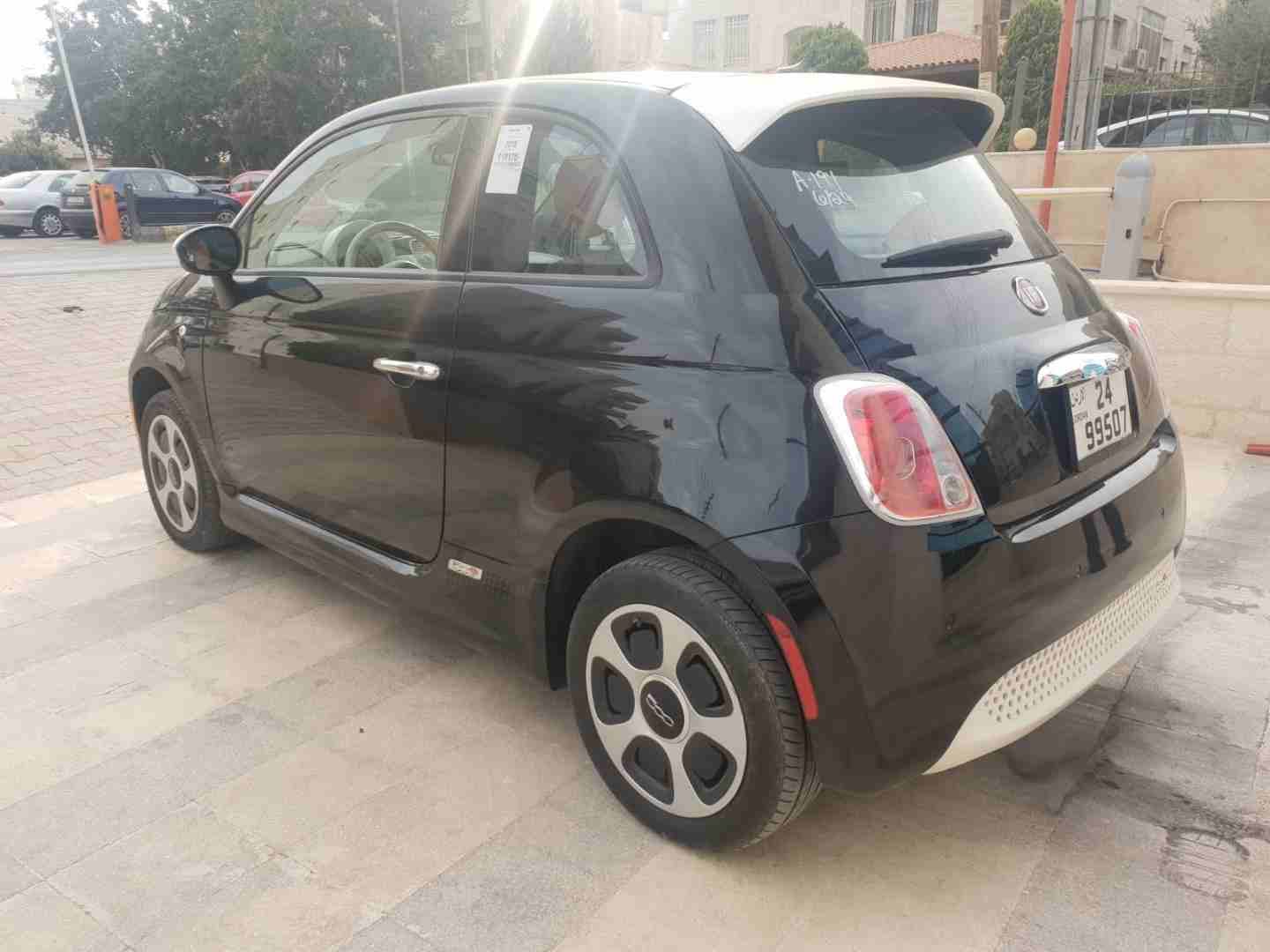 2015 FIAT 500E
لا تنسَ أنك شاهدت هذا الإعلان في عنكبوت
فيات 500e موديل 2015 بحاله الوكاله -ماشيه...