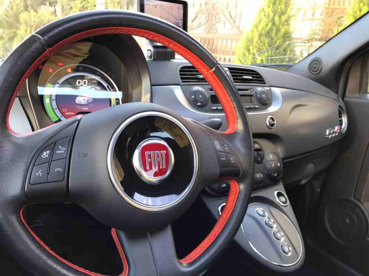 فيات e 500 فل الفل اعلى صنف جمرك جديد 2015
لا تنسَ أنك شاهدت هذا الإعلان في عنكبوت
فيات 500 كهربا...
