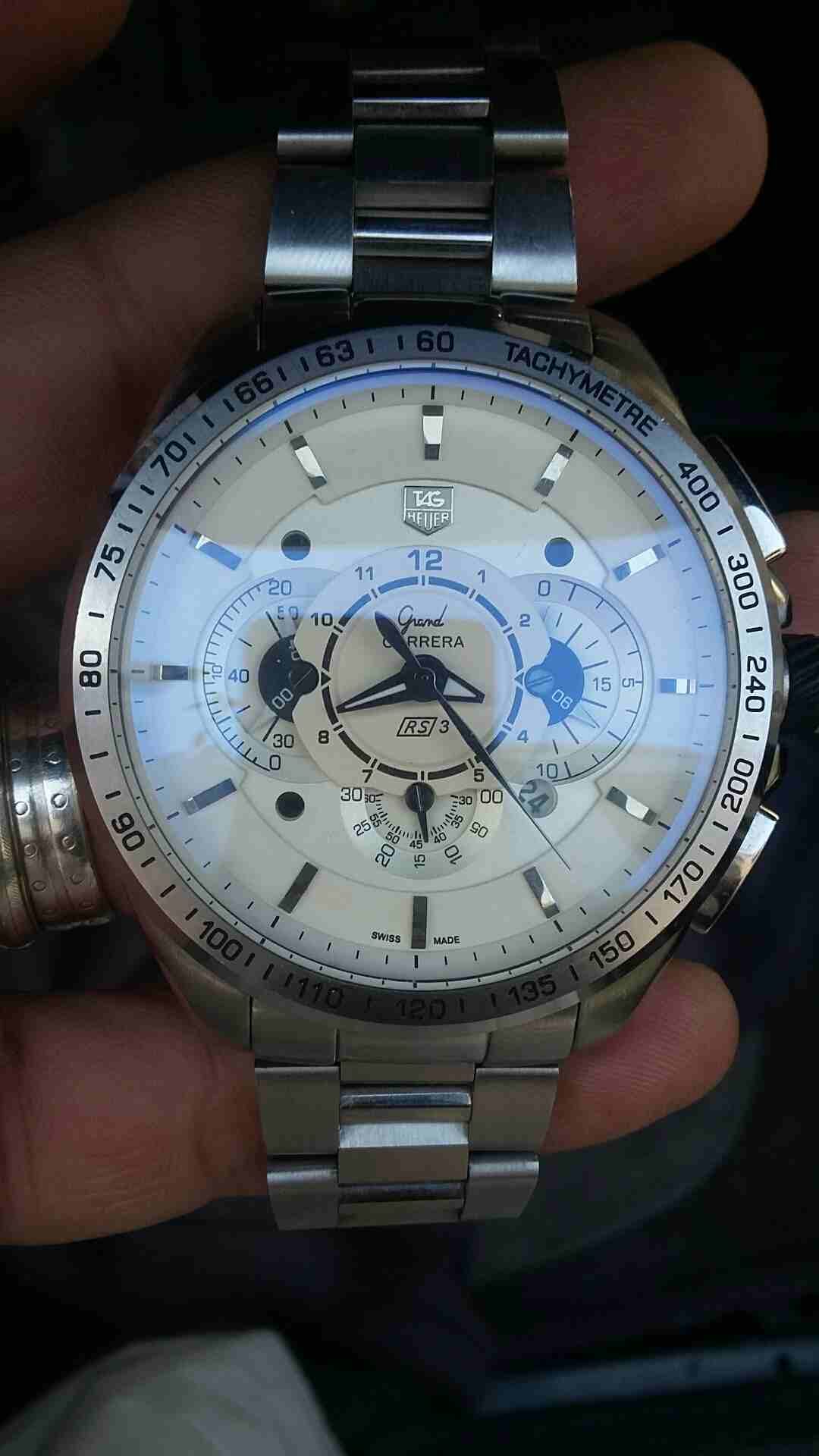 تاج هيوير كاريرا نظيفة جدا ماستر كوبي هاي كوبي tag heuer
لا تنسَ أنك شاهدت هذا الإعلان في عنكبوت...