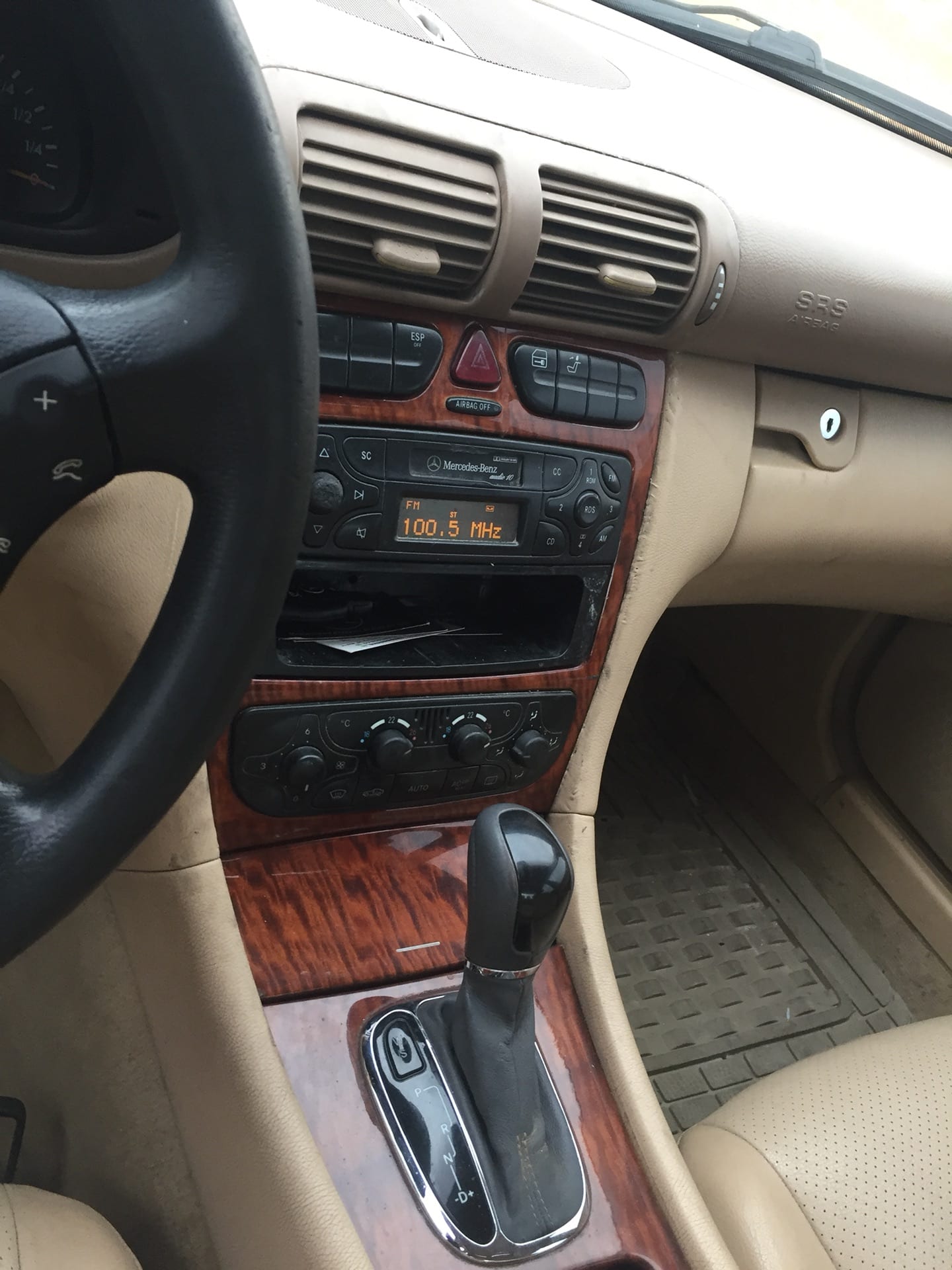 مارسيدس موديل 2003 فحص كامل فل لون اسود c200
لا تنسَ أنك شاهدت هذا الإعلان في عنكبوت
مرسيدس c...
